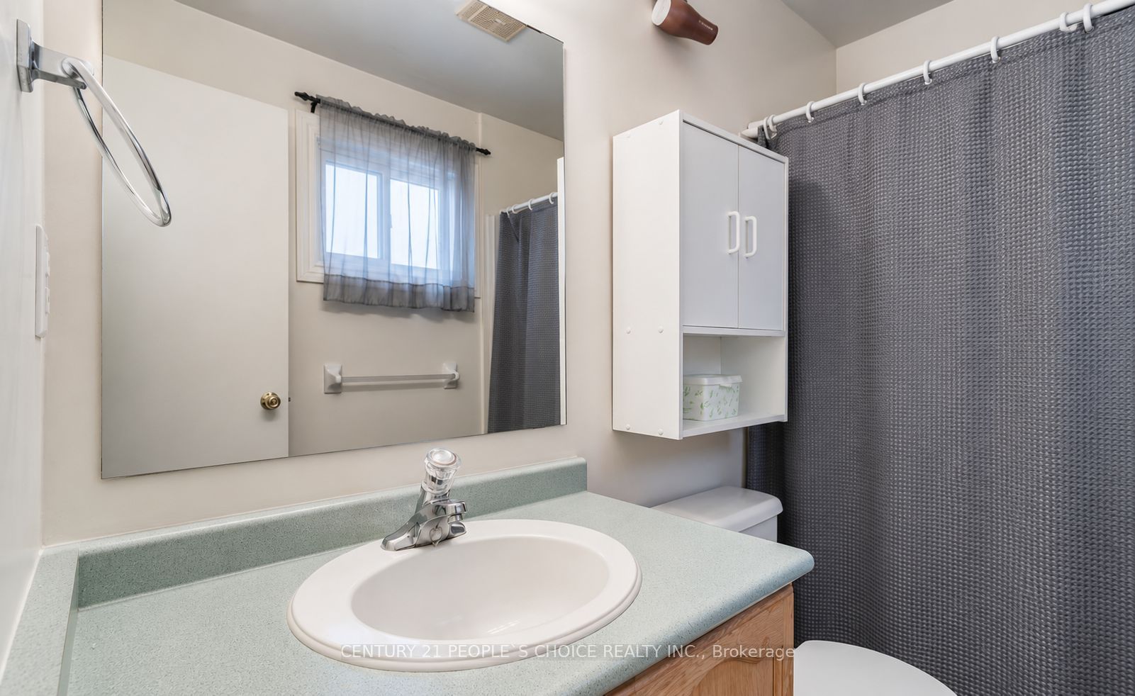 186 Pickett Crescent Property Photo 13