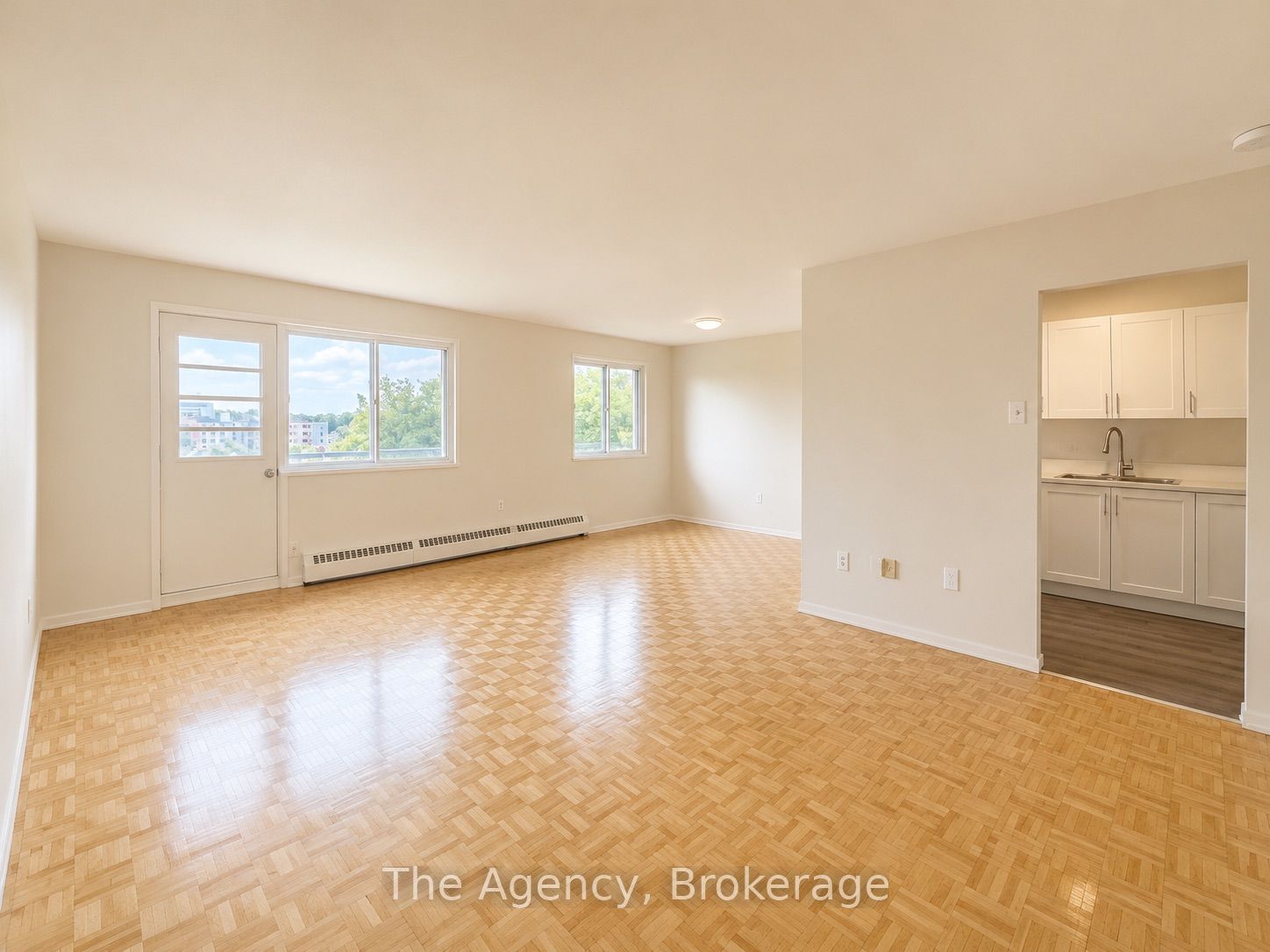550 King Street 303 Property Photo 6