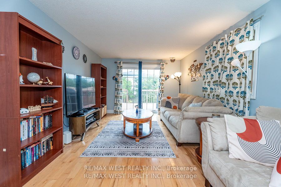 369 Galloway Boulevard Property Photo 7