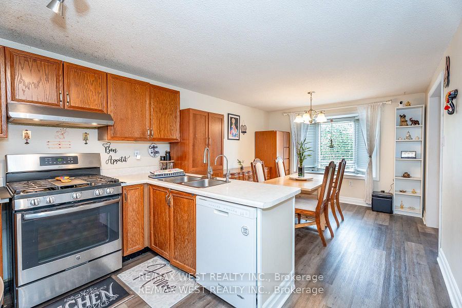 369 Galloway Boulevard Property Photo 15