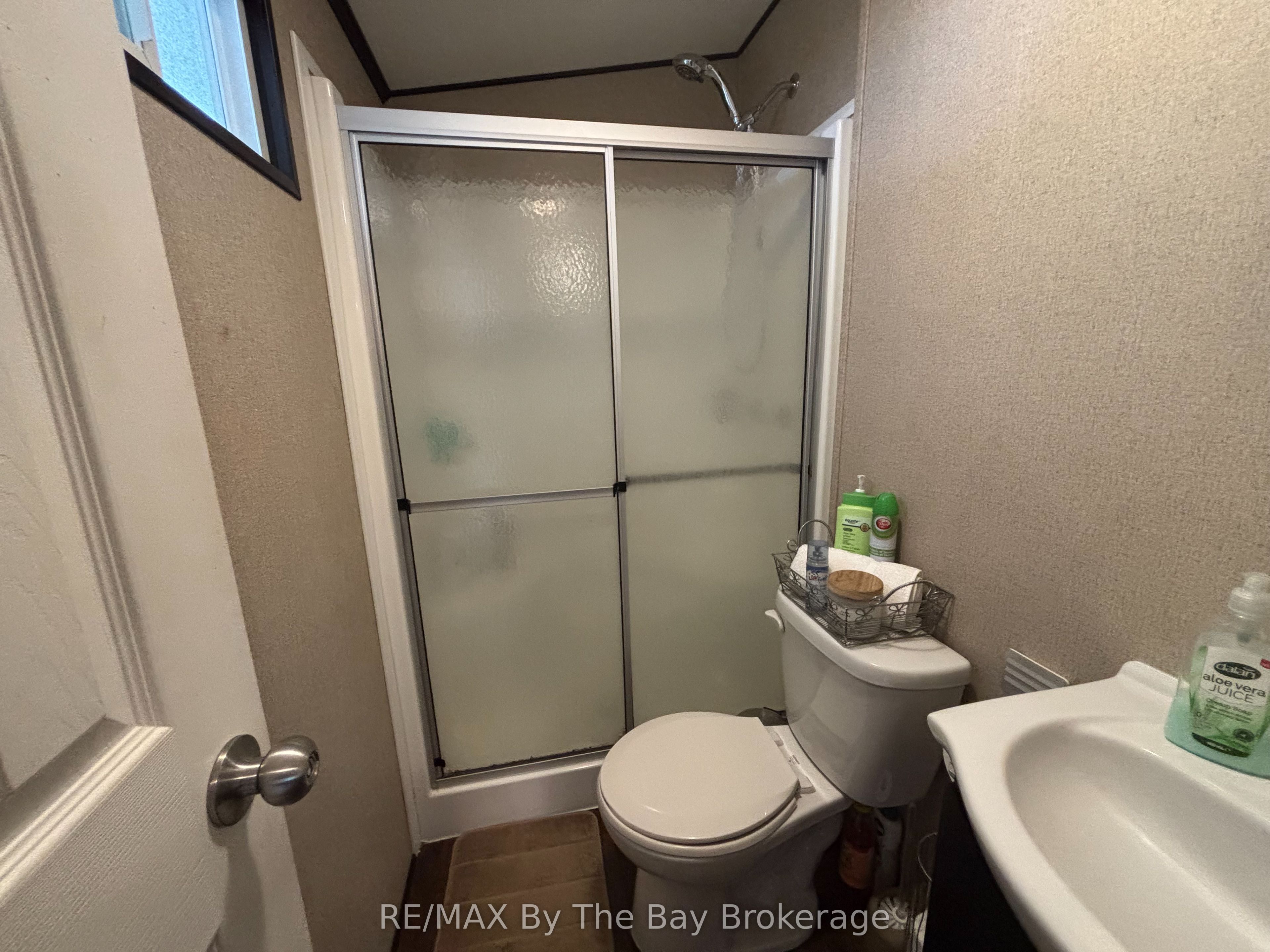 8 Kenora Trail Property Photo 20