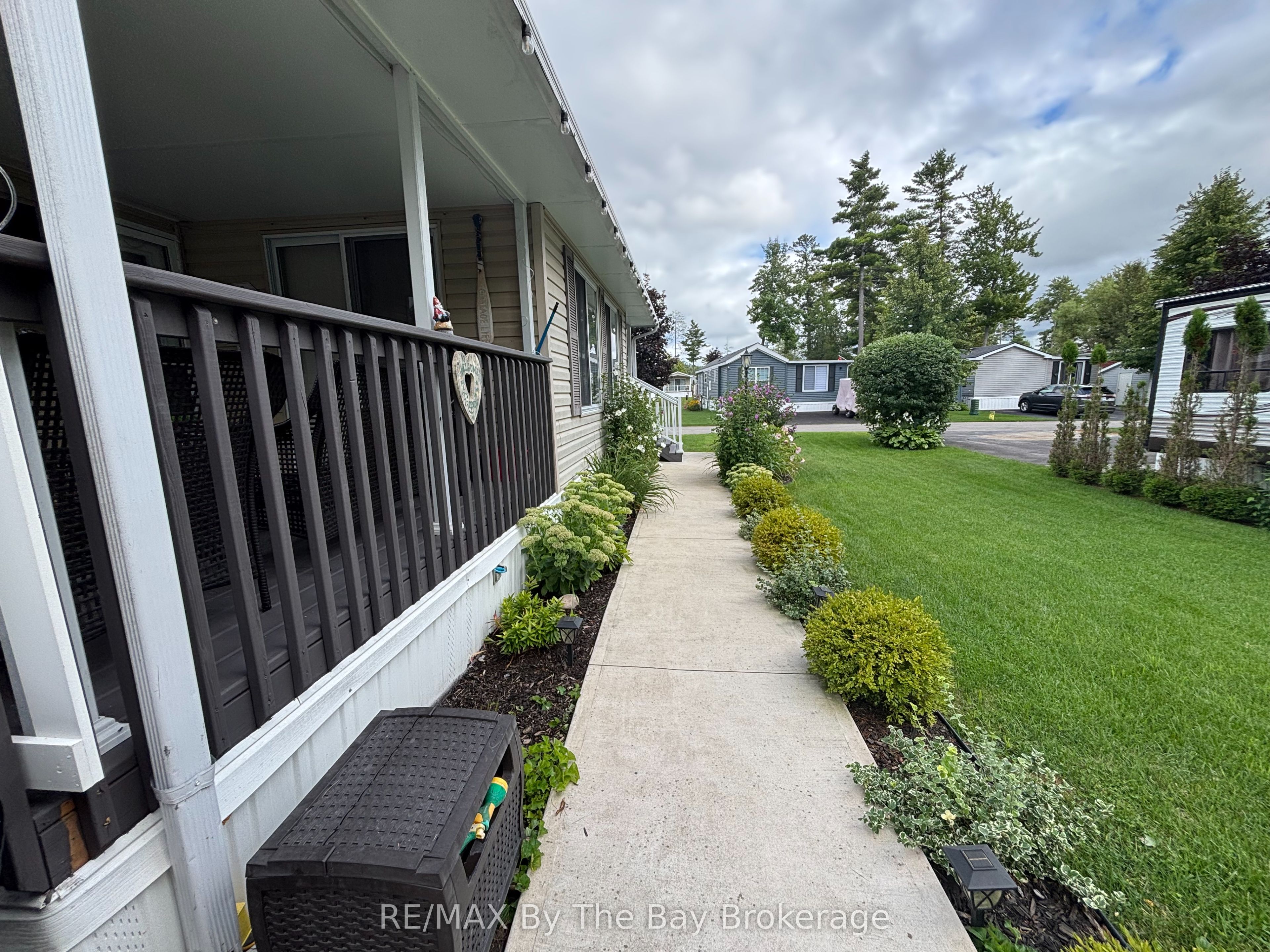 8 Kenora Trail Property Photo 22