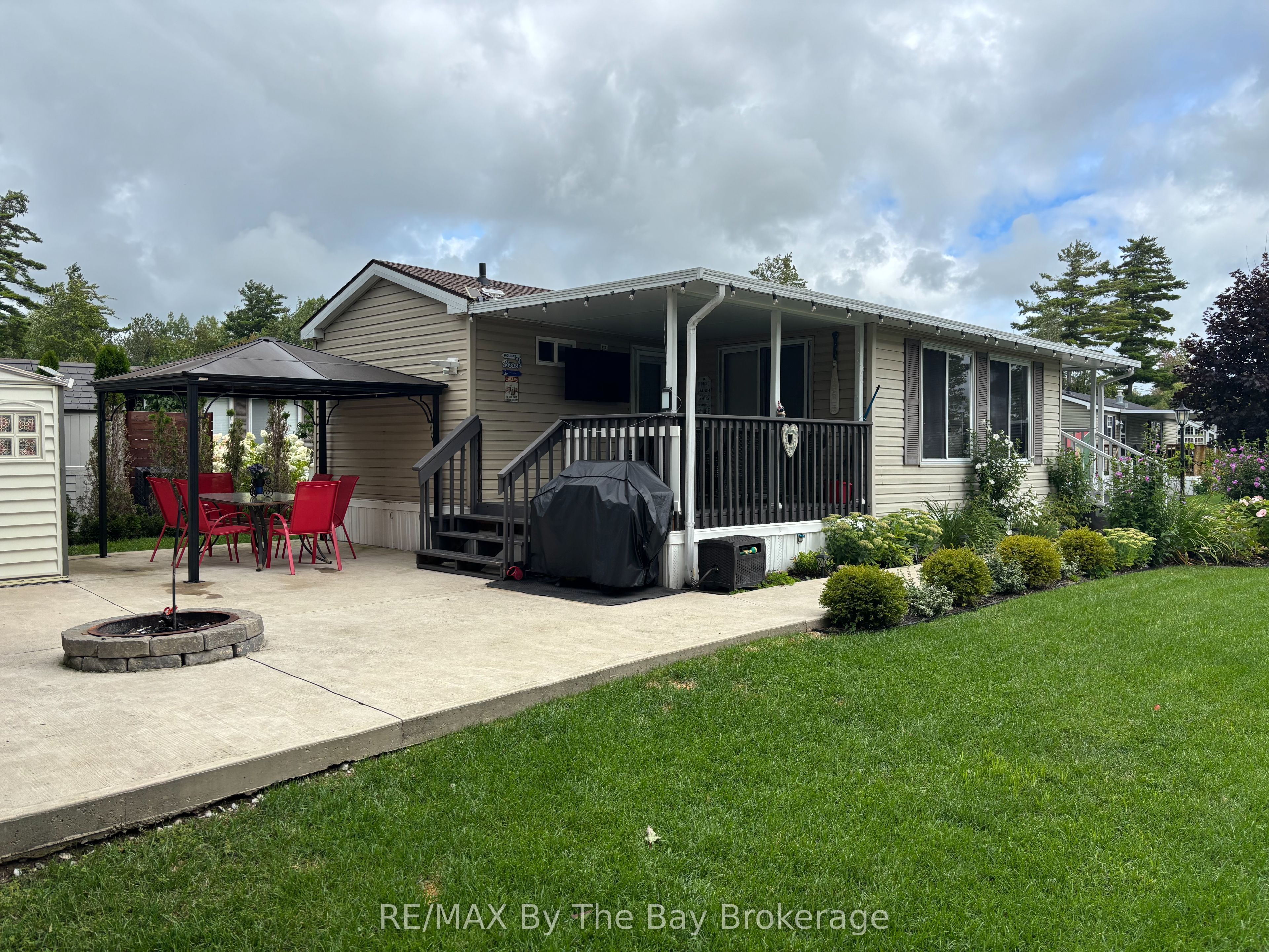8 Kenora Trail Property Photo 26