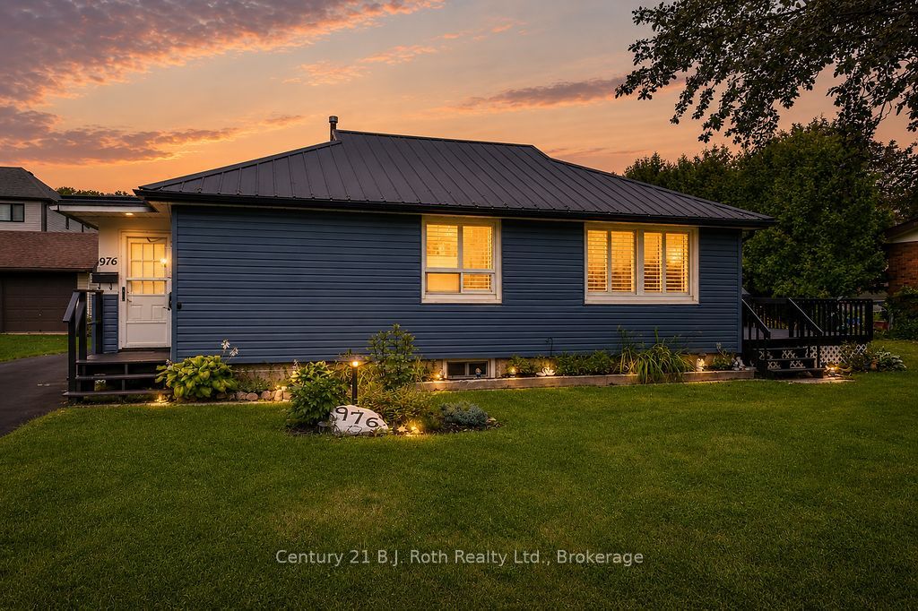 976 Yonge Street Property Photo 1