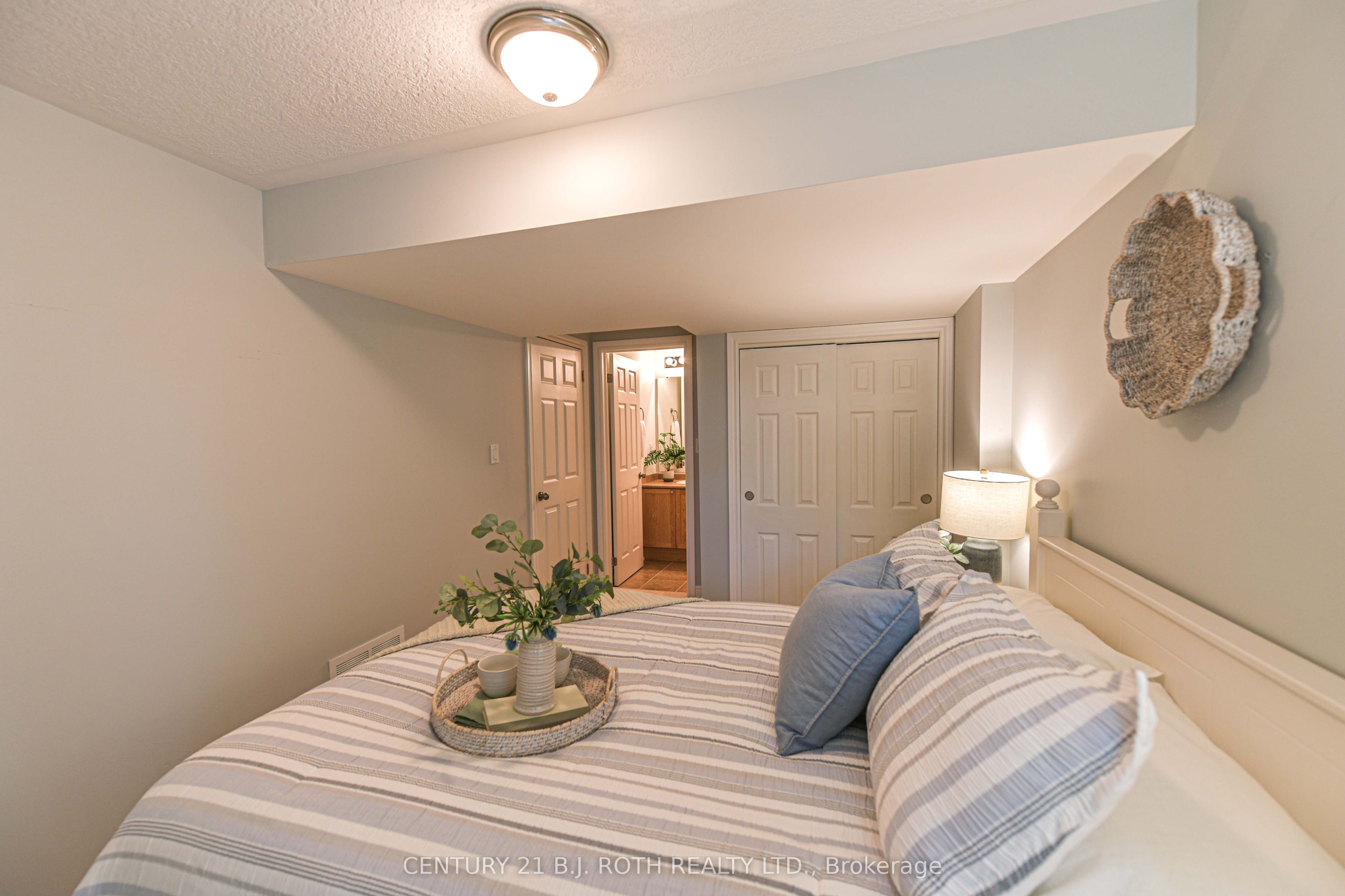 10 Canterbury Circle Property Photo 31