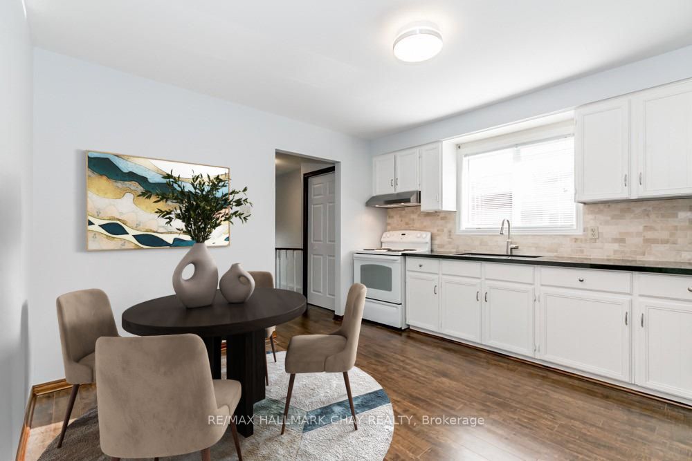 3 Buchanan Street Property Photo 6