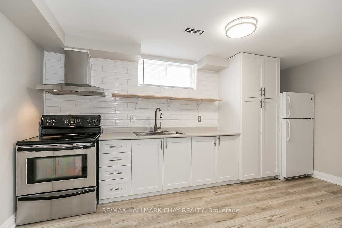 3 Buchanan Street Property Photo 15