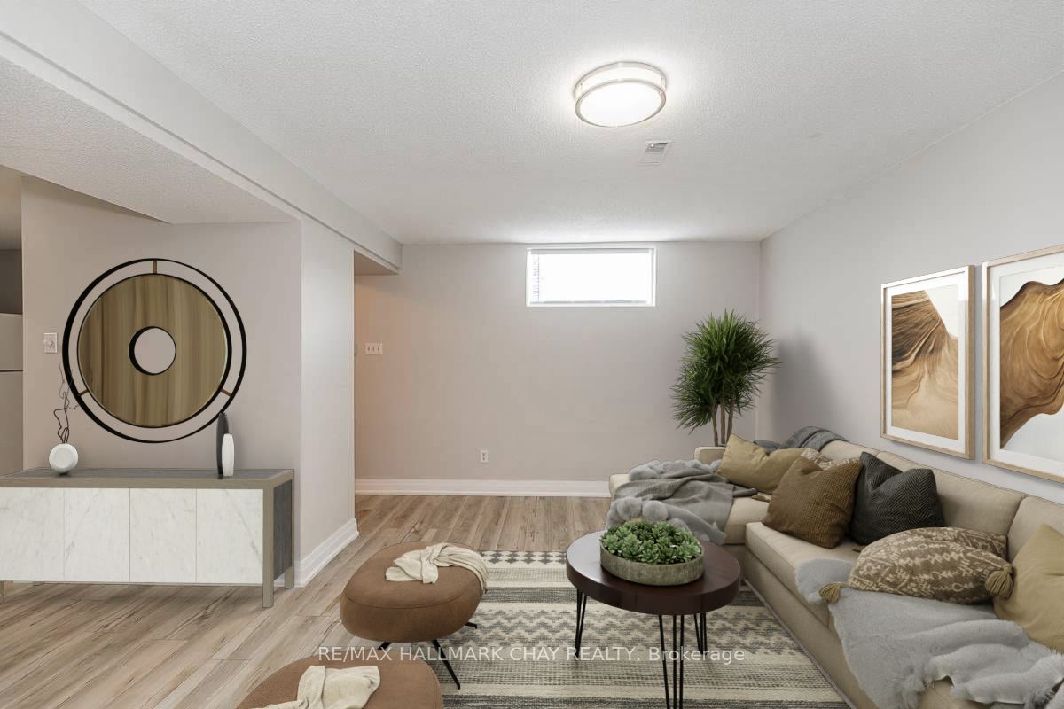 3 Buchanan Street Property Photo 19