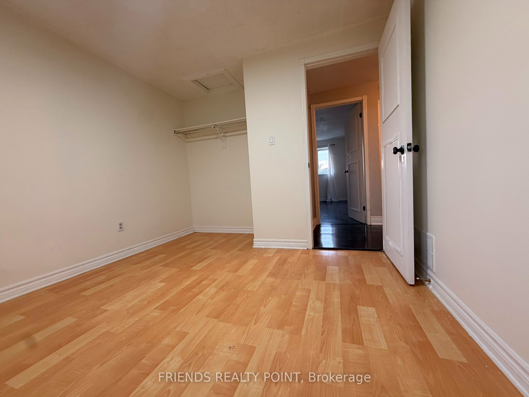 242 Browning Trail Property Photo 12