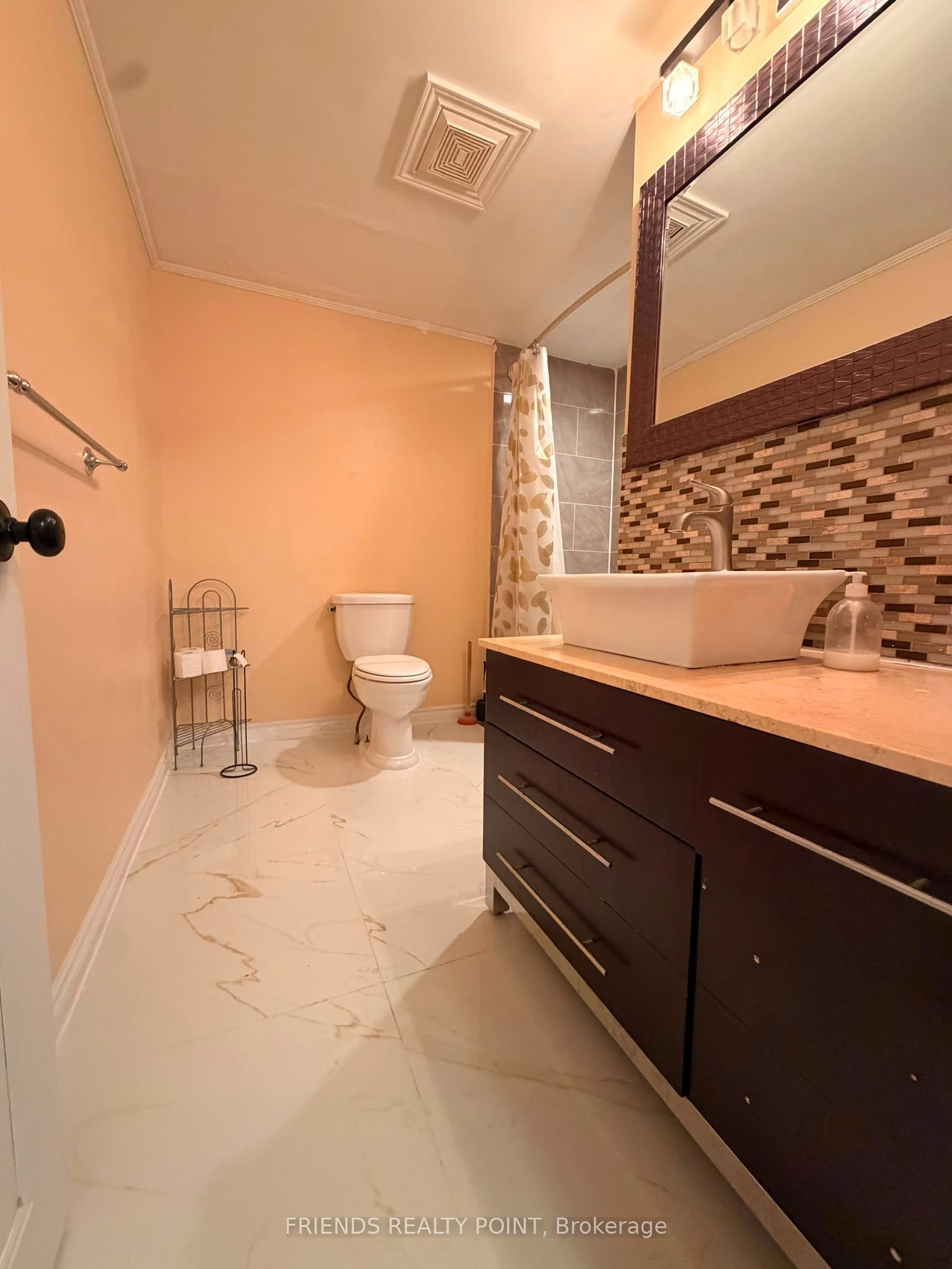 242 Browning Trail Property Photo 15