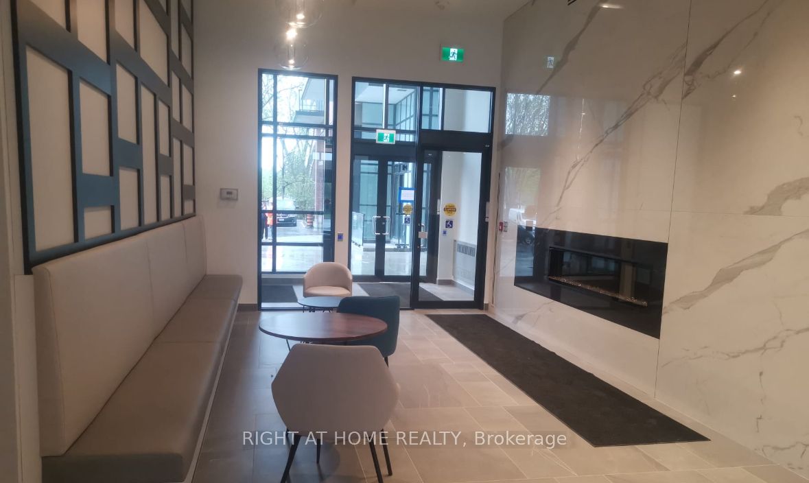 681 E Yonge Street E 612 Property Photo 22