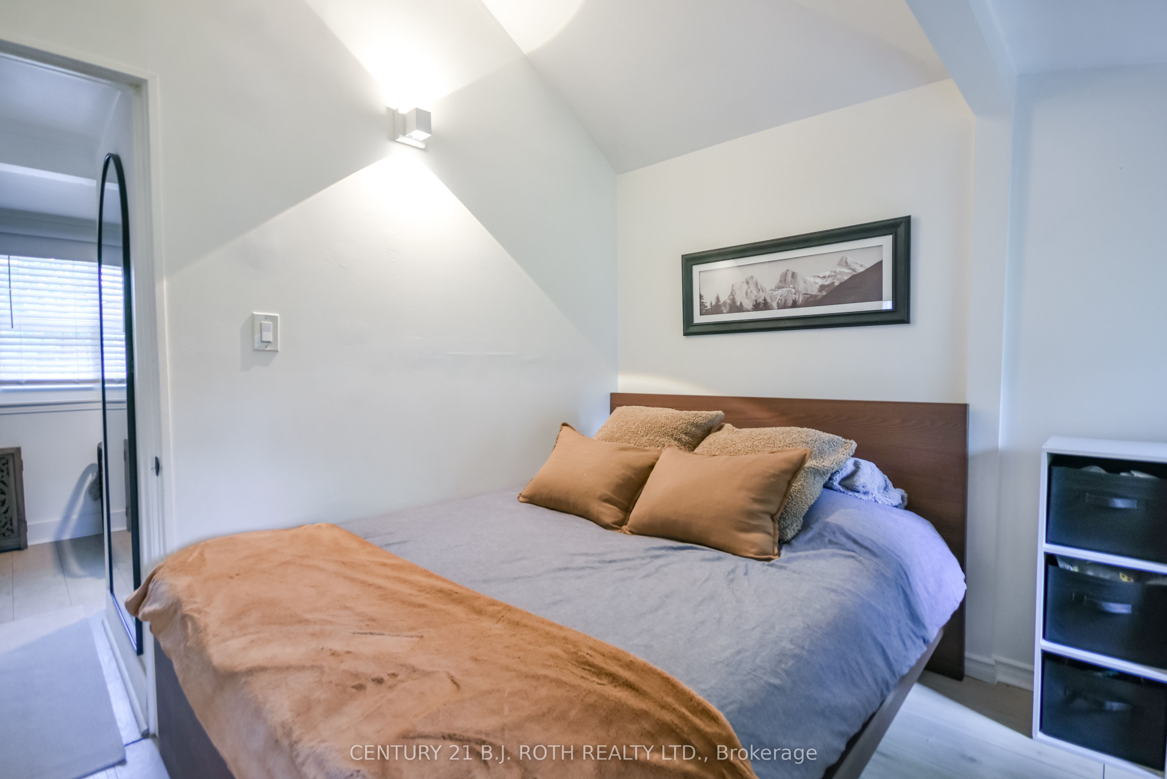 203 Southview Road Property Photo 24