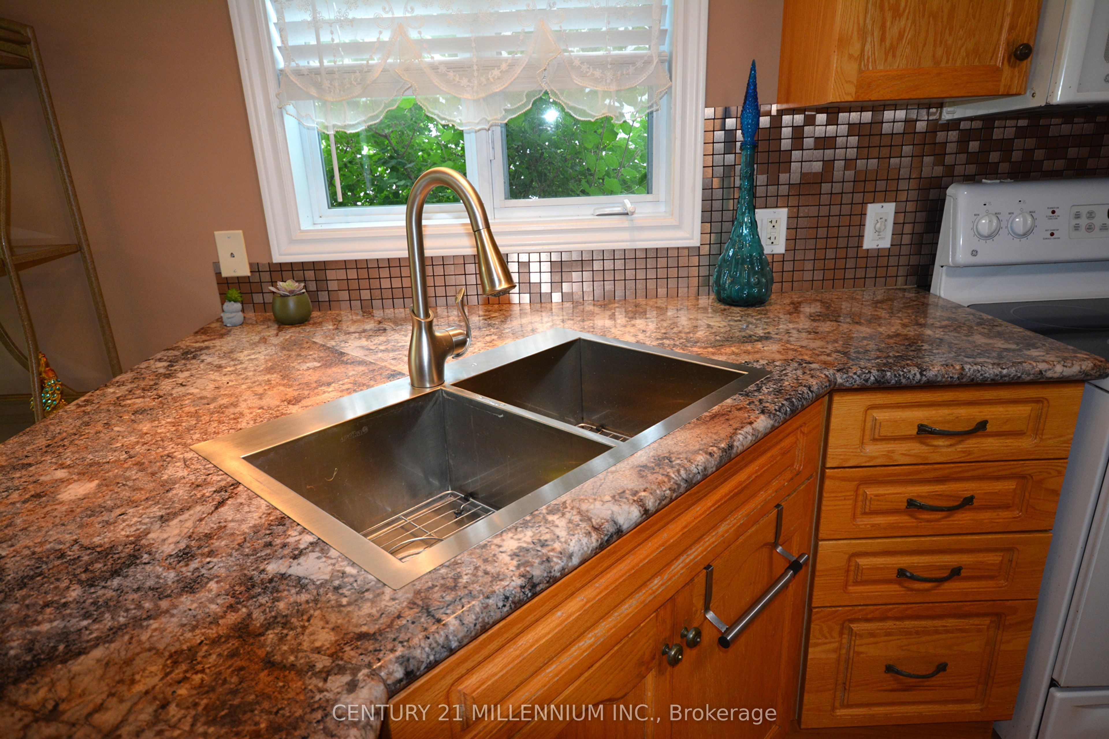 70 Pennsylvania Ave Property Photo 7