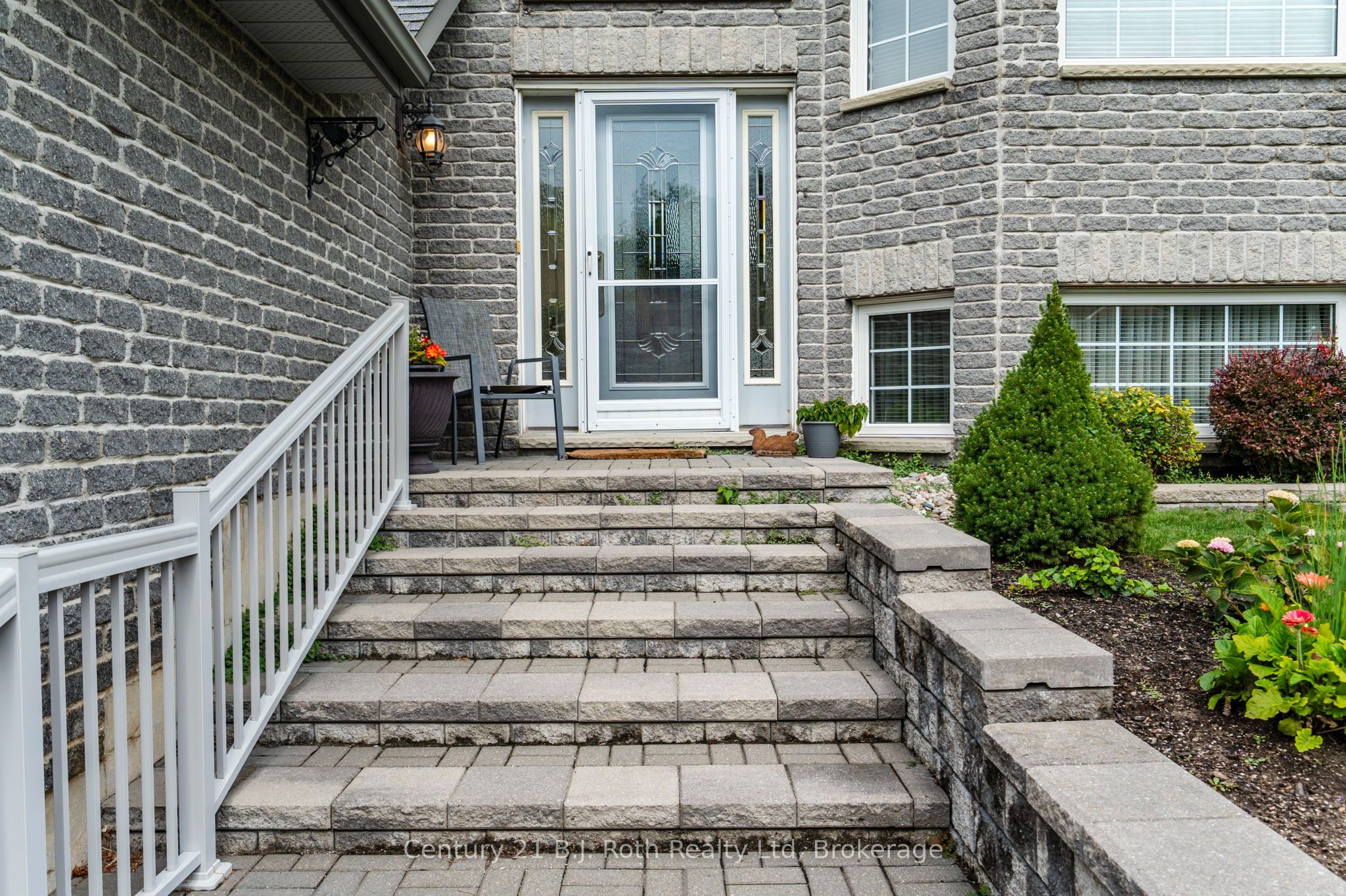 13 Charles Street Property Photo 3