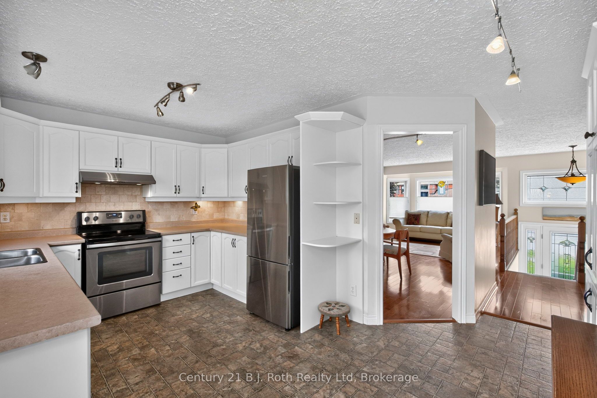 13 Charles Street Property Photo 13