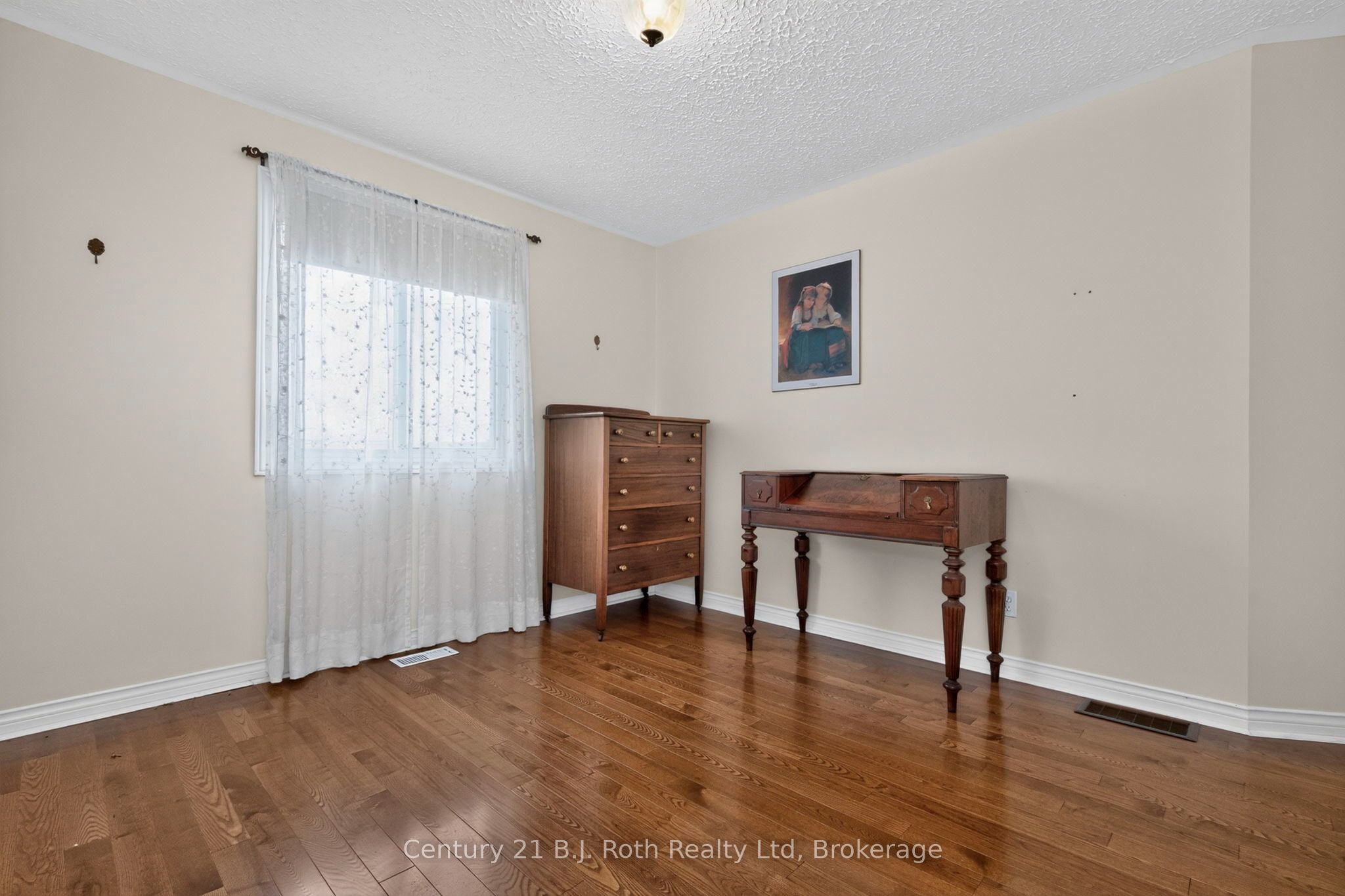 13 Charles Street Property Photo 17
