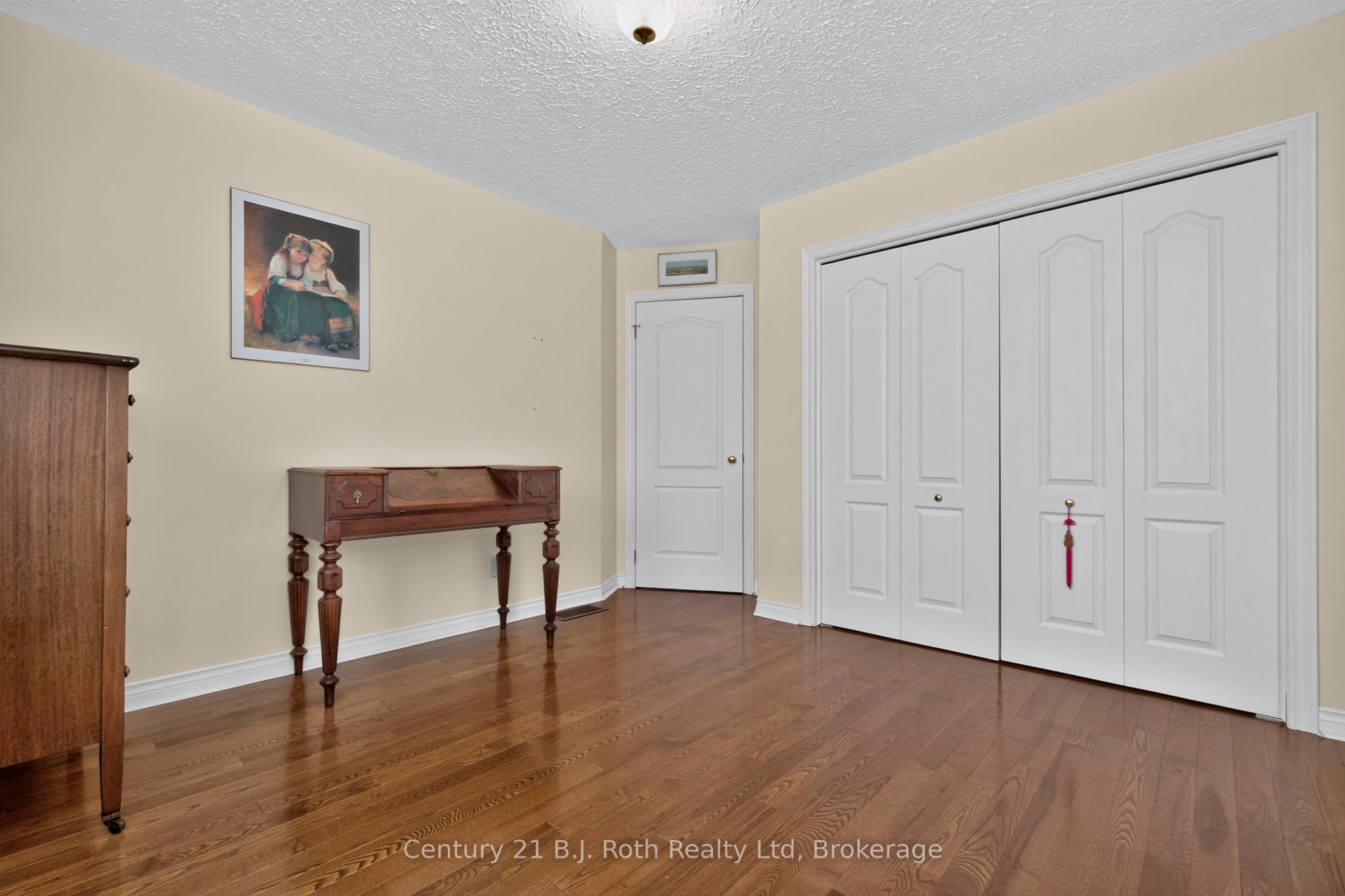 13 Charles Street Property Photo 18