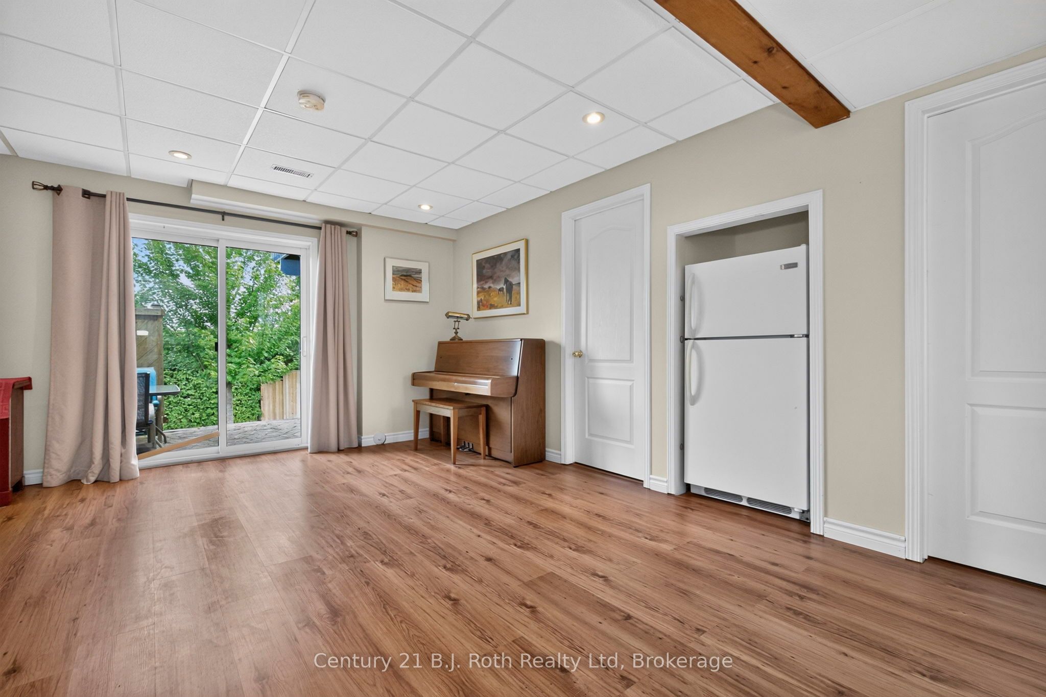 13 Charles Street Property Photo 23