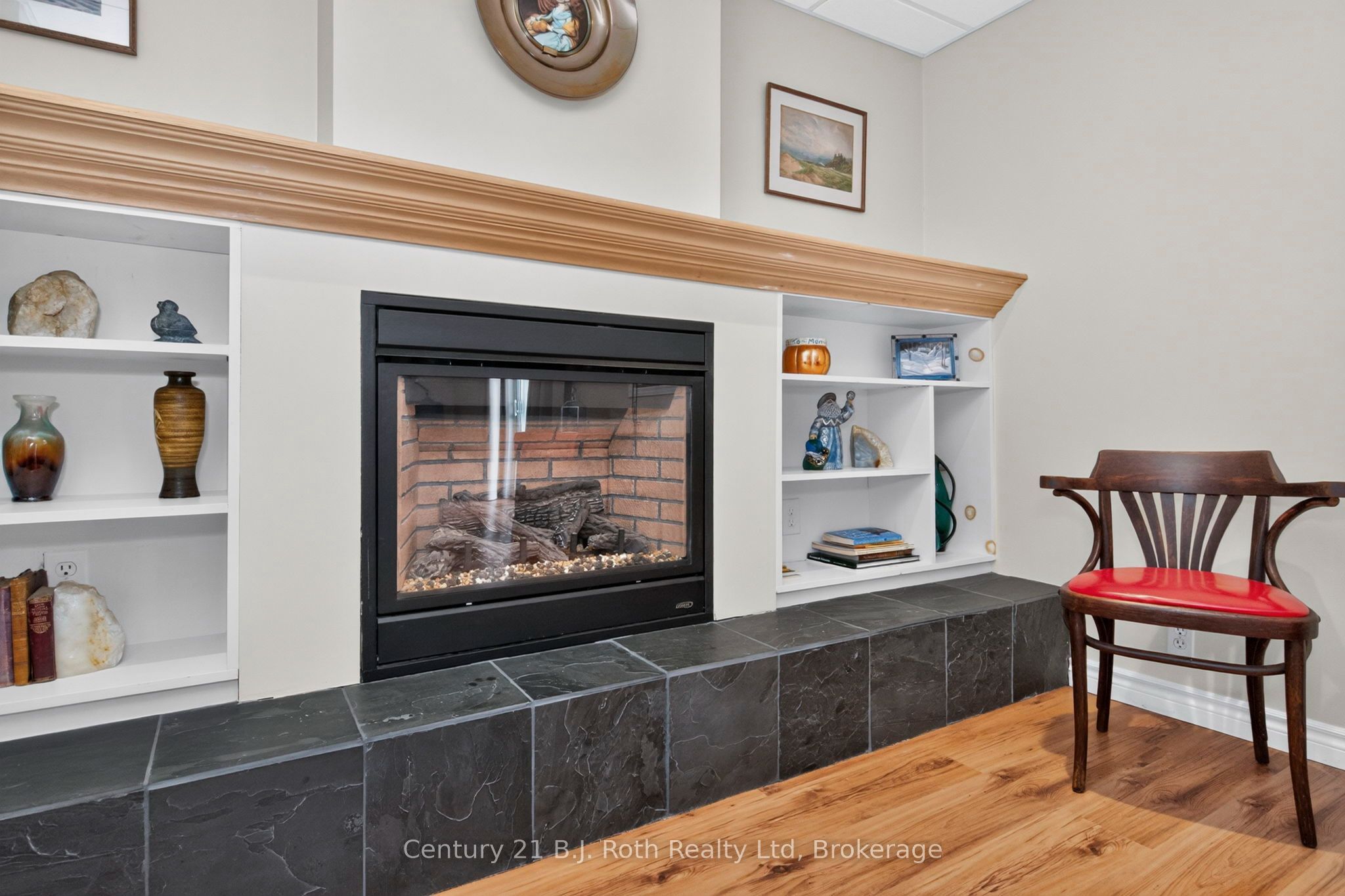 13 Charles Street Property Photo 27