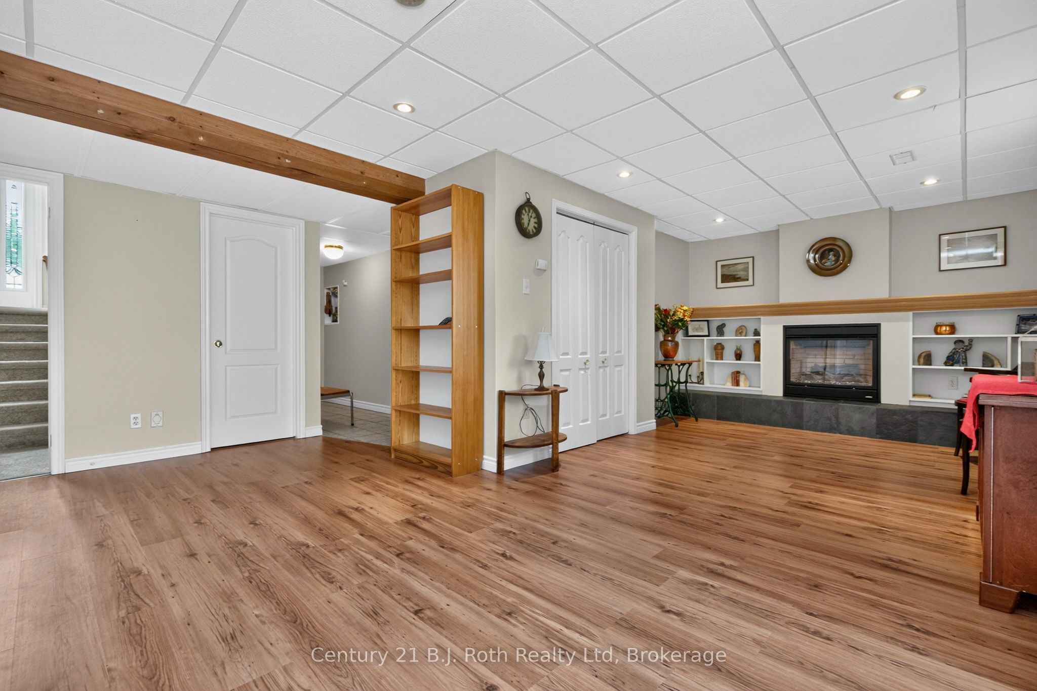 13 Charles Street Property Photo 28