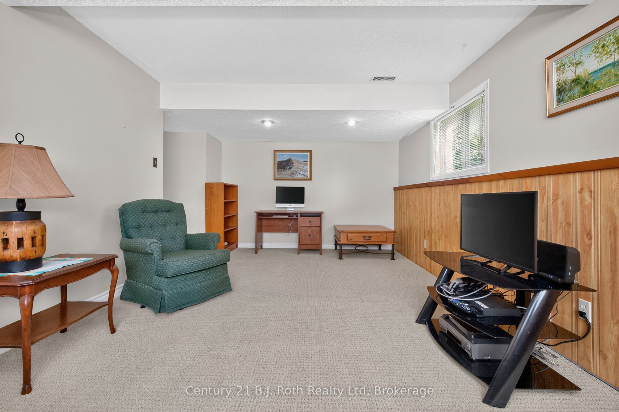 13 Charles Street Property Photo 30
