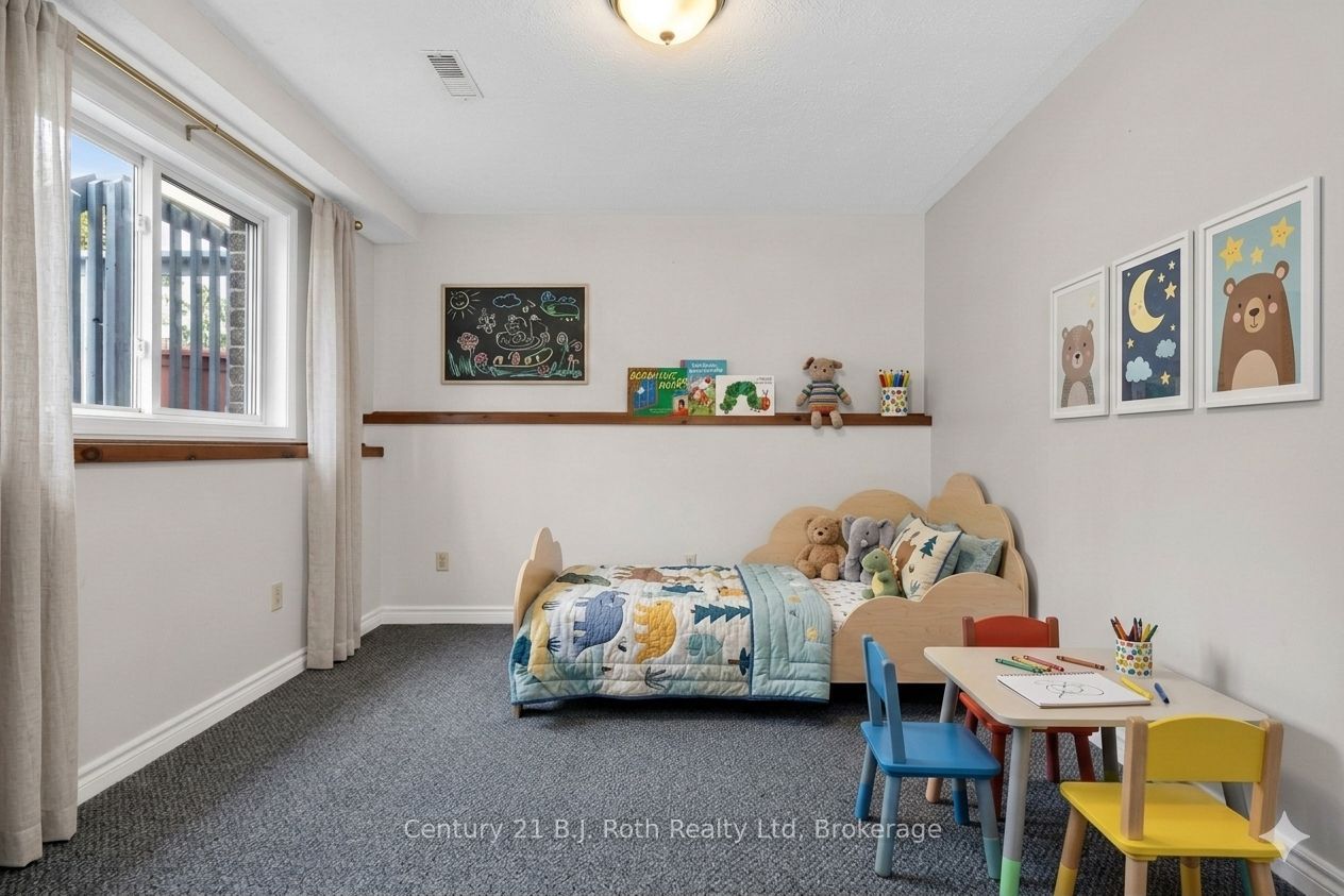 13 Charles Street Property Photo 32