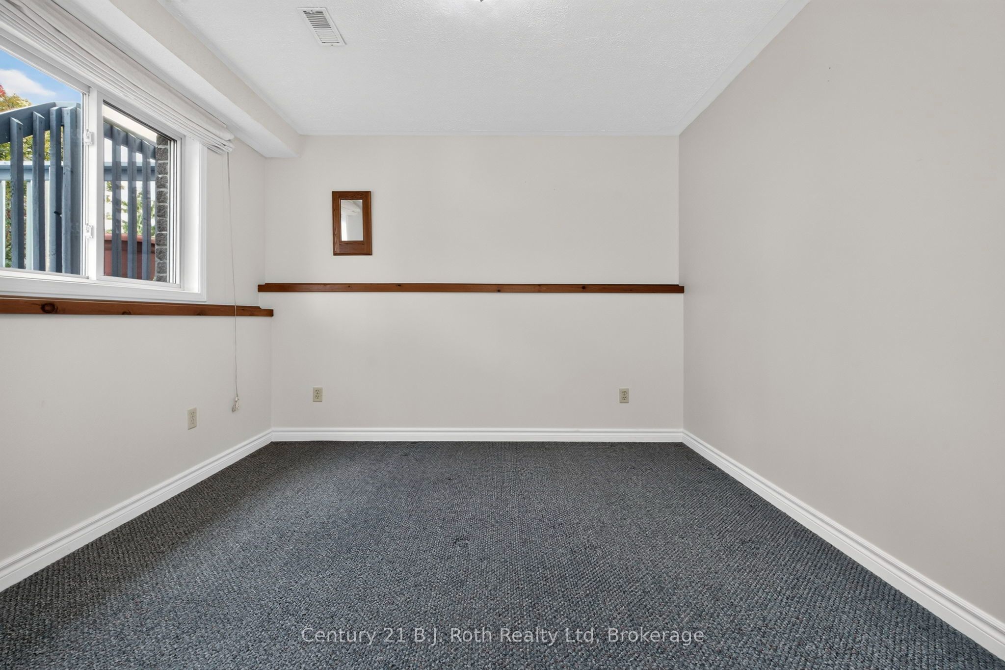13 Charles Street Property Photo 33