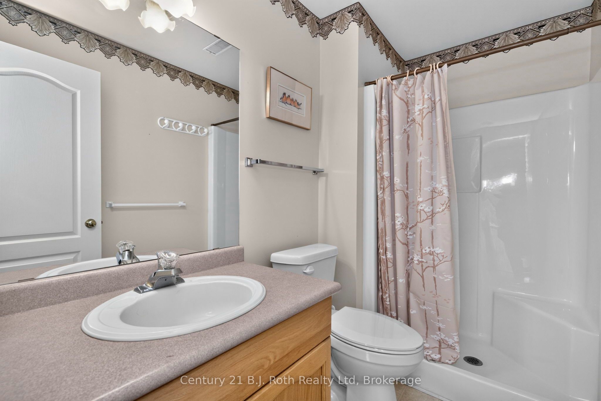 13 Charles Street Property Photo 35