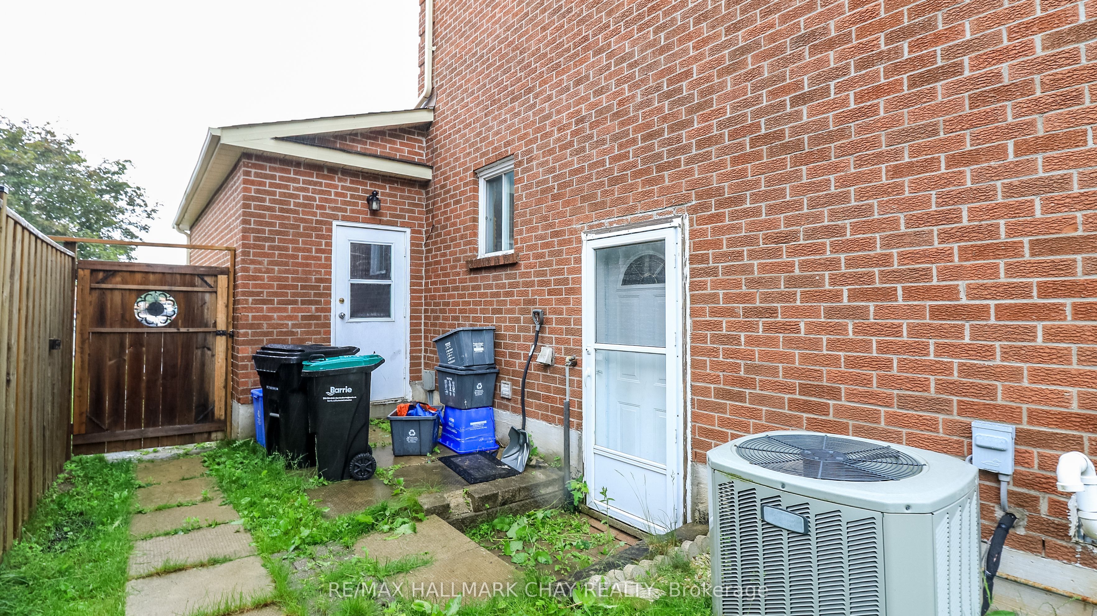 182 Kozlov Street Property Photo 45