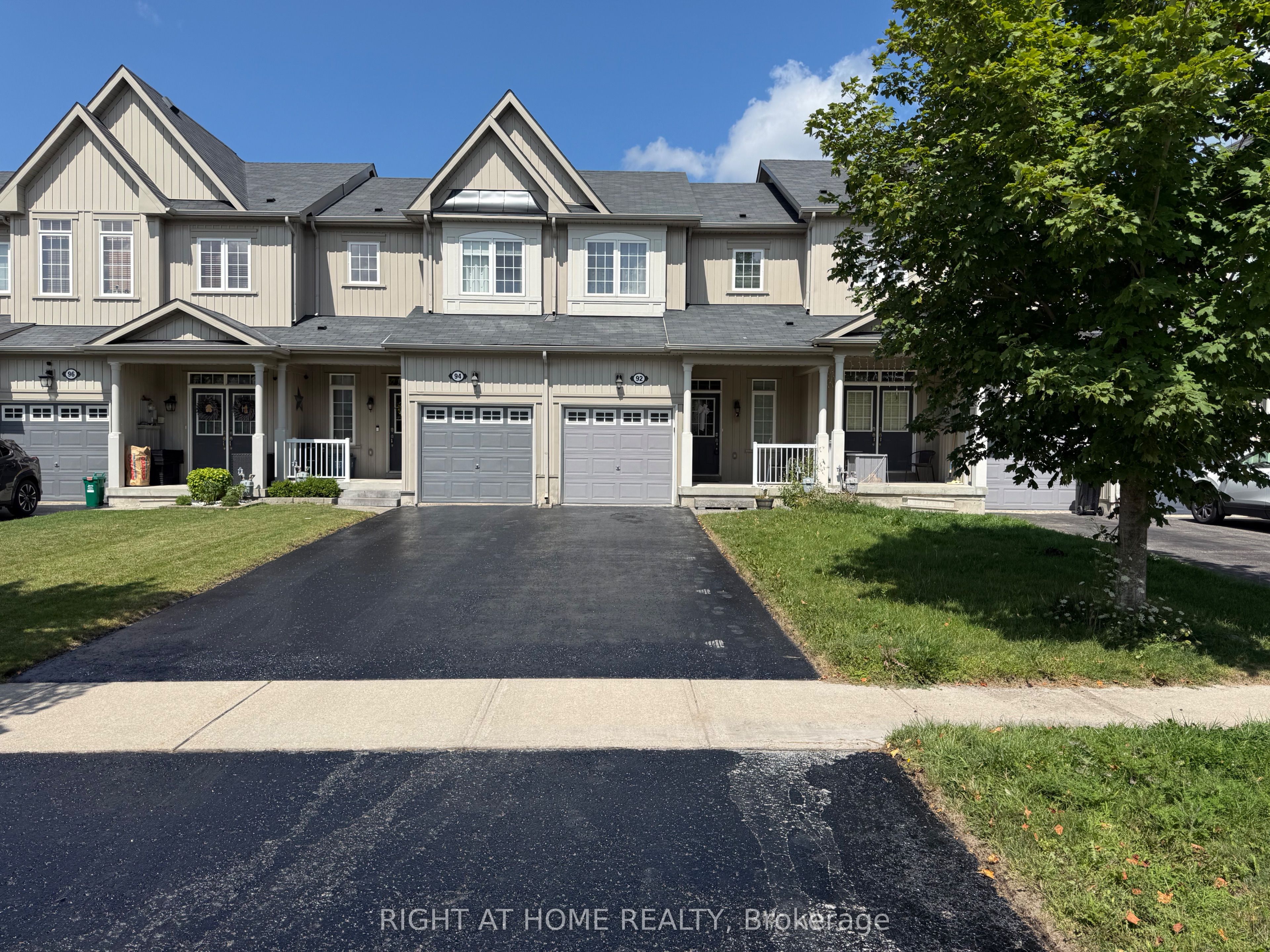 92 Pearcey Crescent Property Photo 1