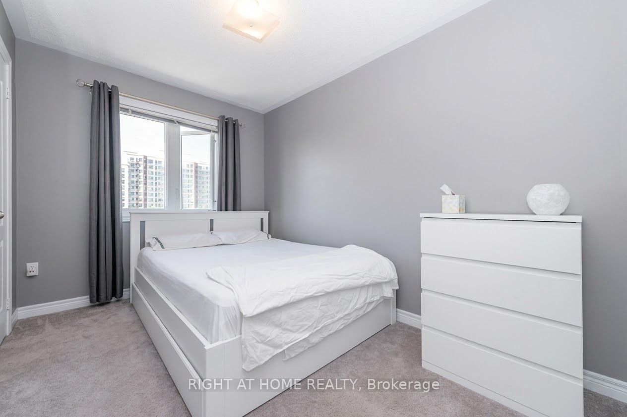 92 Pearcey Crescent Property Photo 7