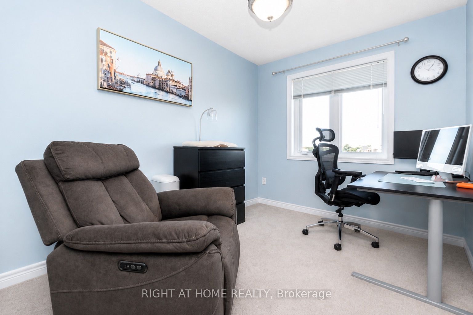92 Pearcey Crescent Property Photo 11