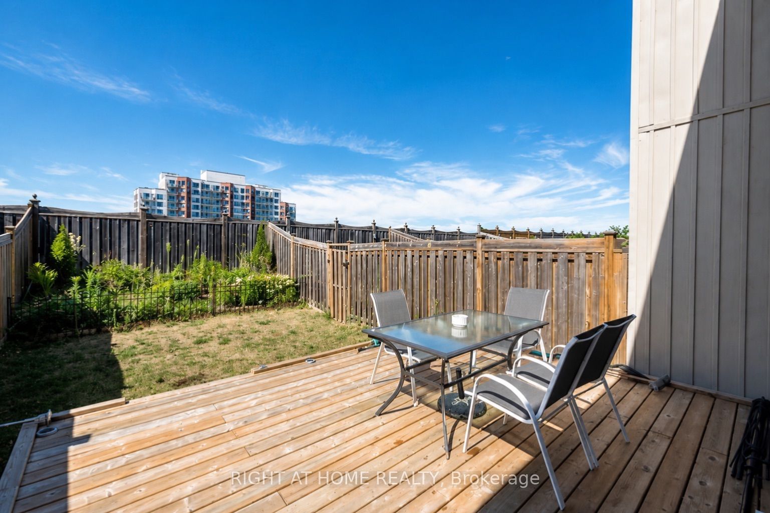 92 Pearcey Crescent Property Photo 14
