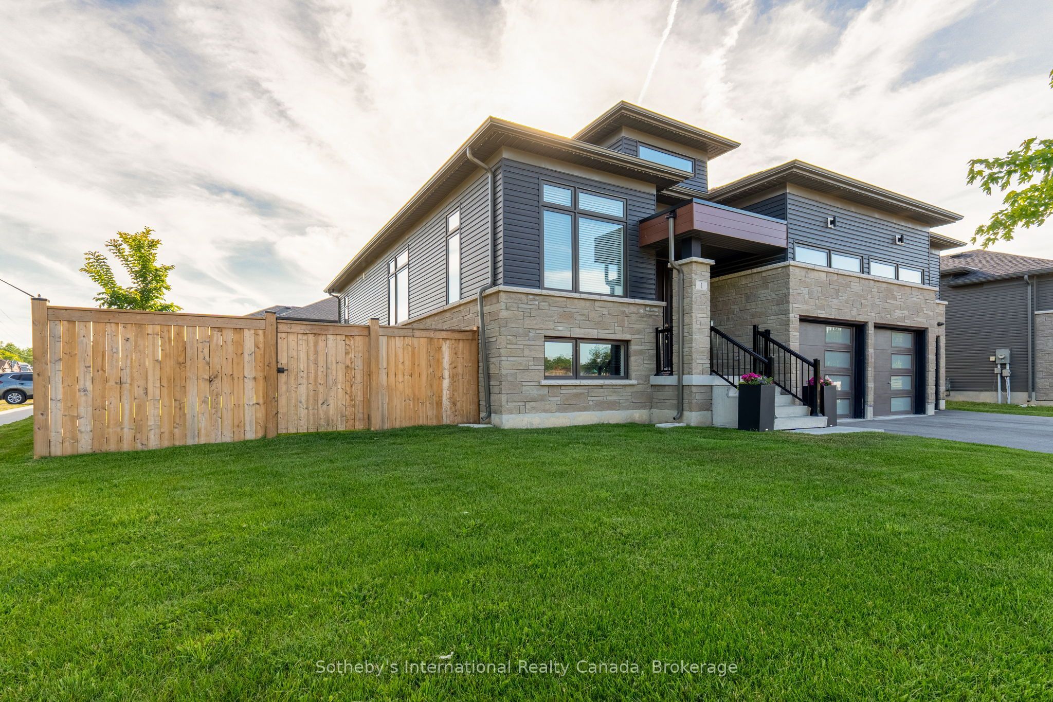 1 Chiara Drive Property Photo 4