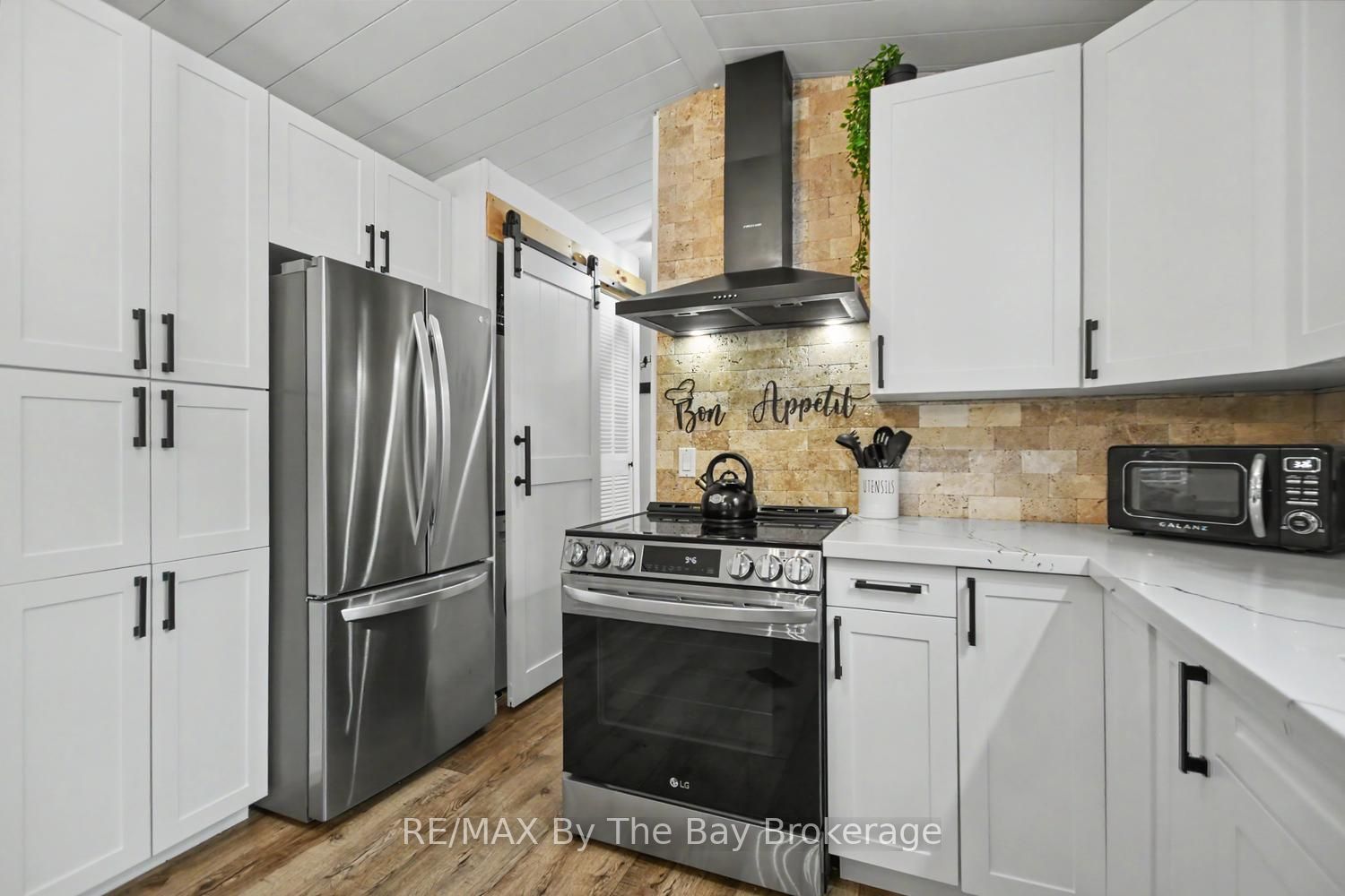 54 The Boardwalk Property Photo 14