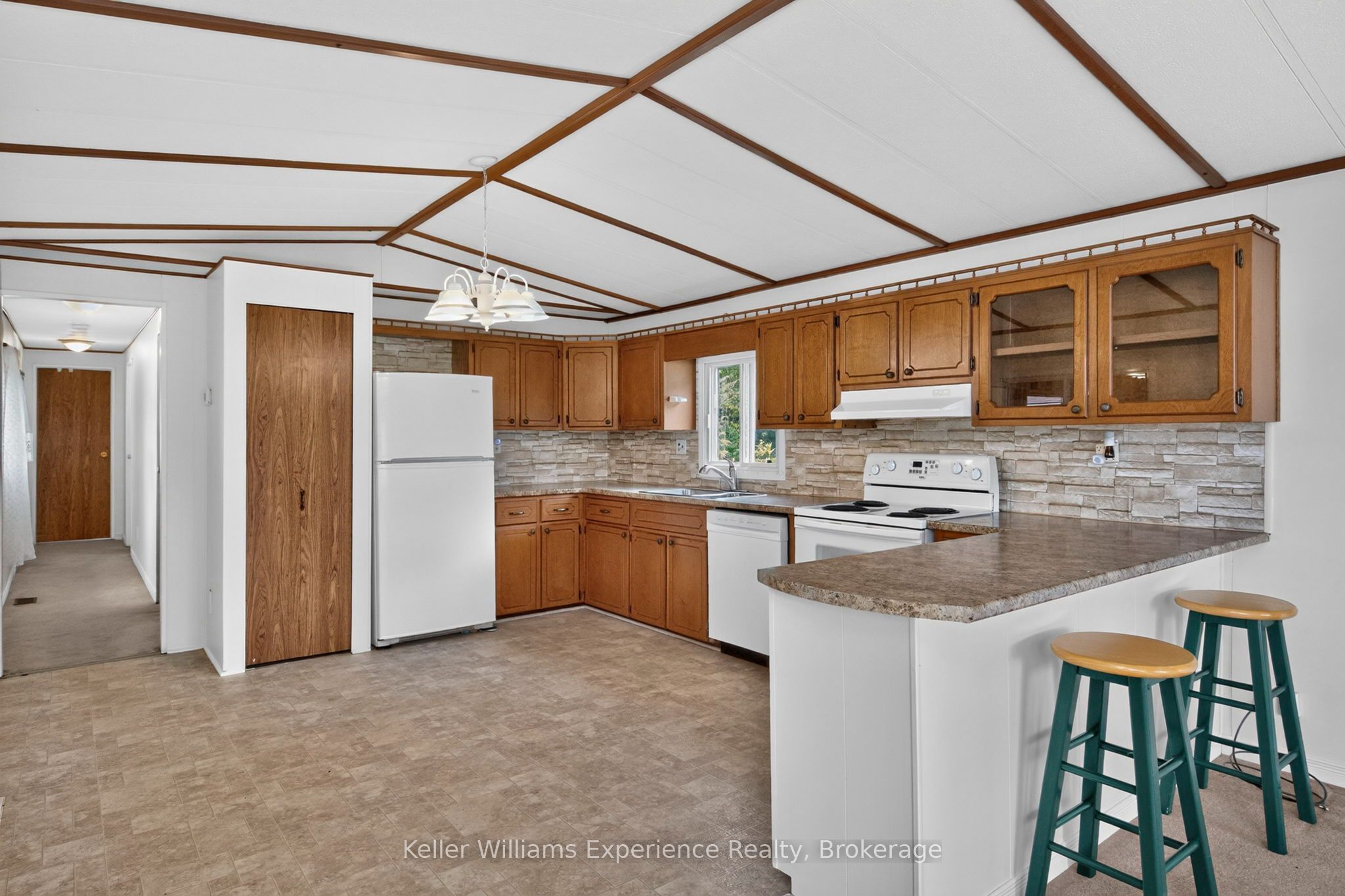 45 Northland Drive Property Photo 10