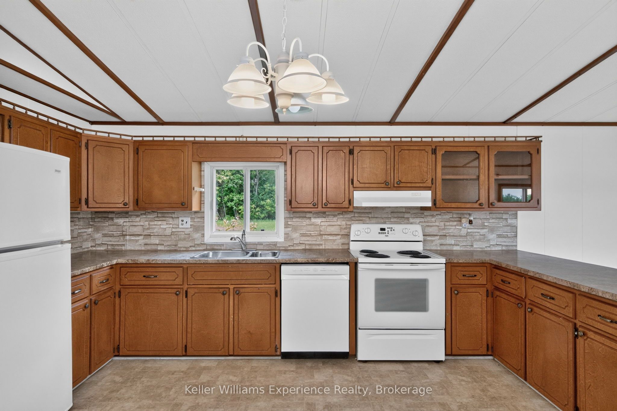 45 Northland Drive Property Photo 13