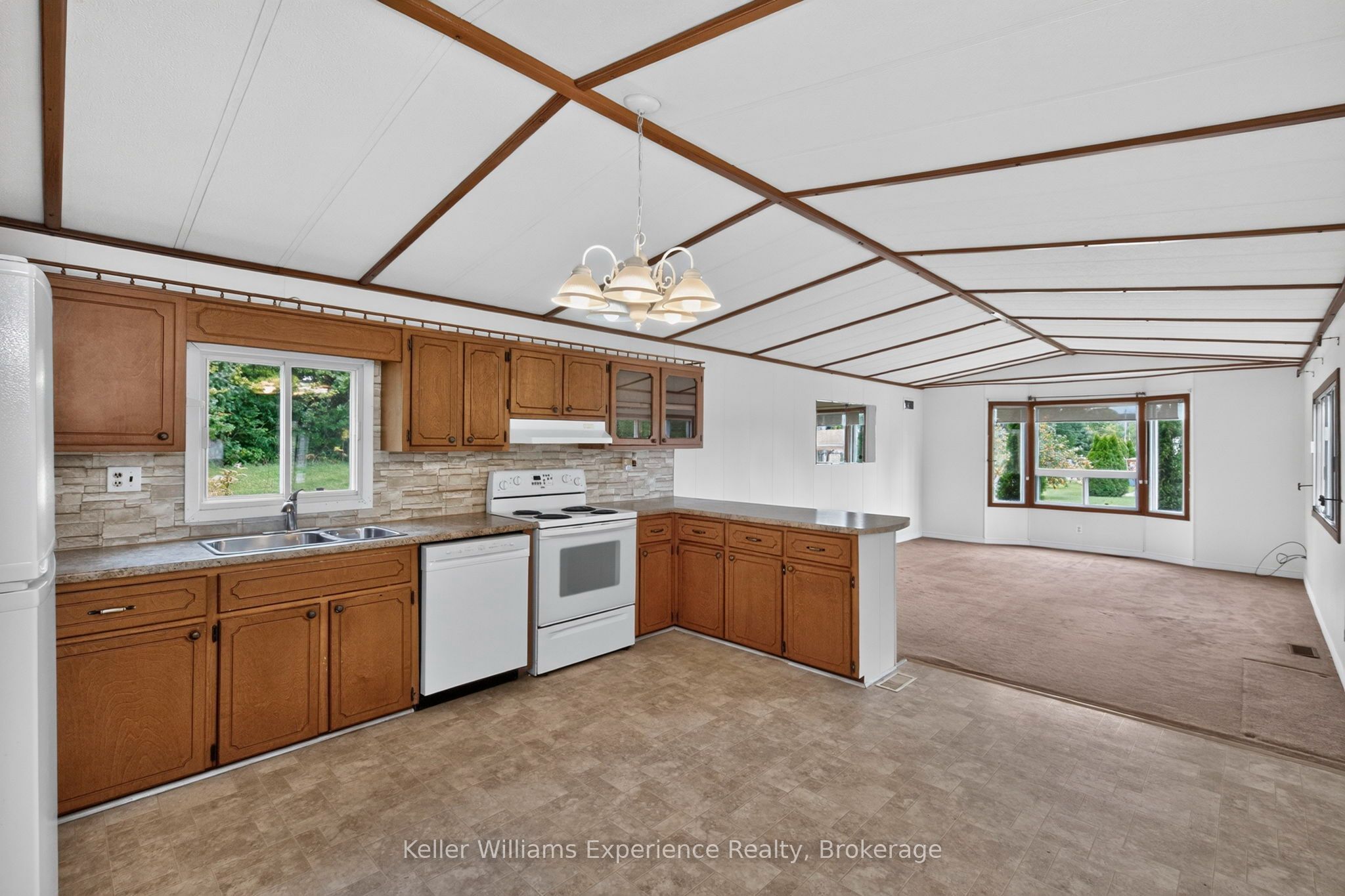 45 Northland Drive Property Photo 14
