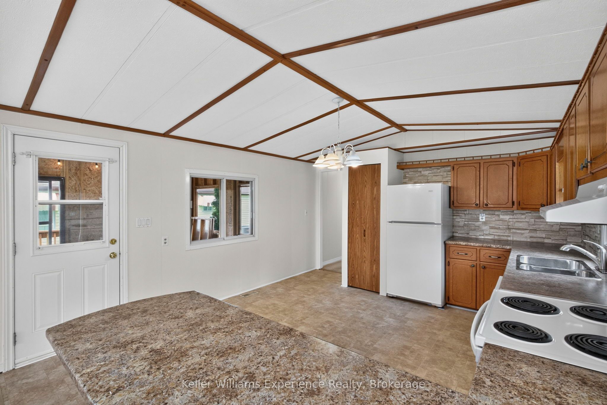 45 Northland Drive Property Photo 15