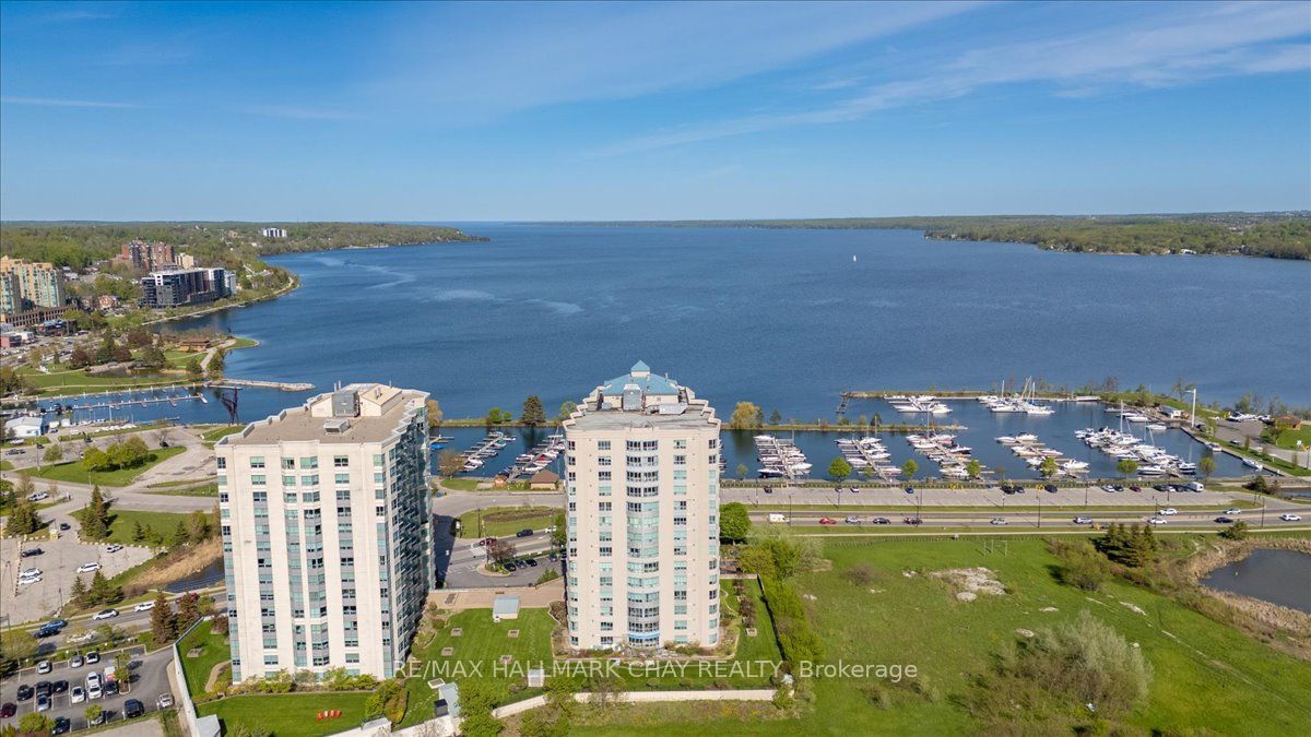 2 Toronto Street 605 Property Photo 2