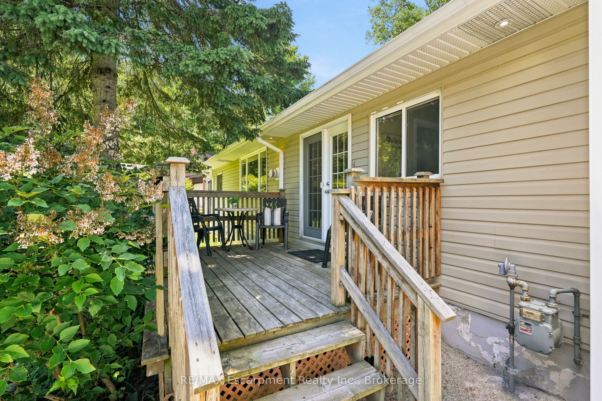 16 Hiawatha Road Property Photo 4
