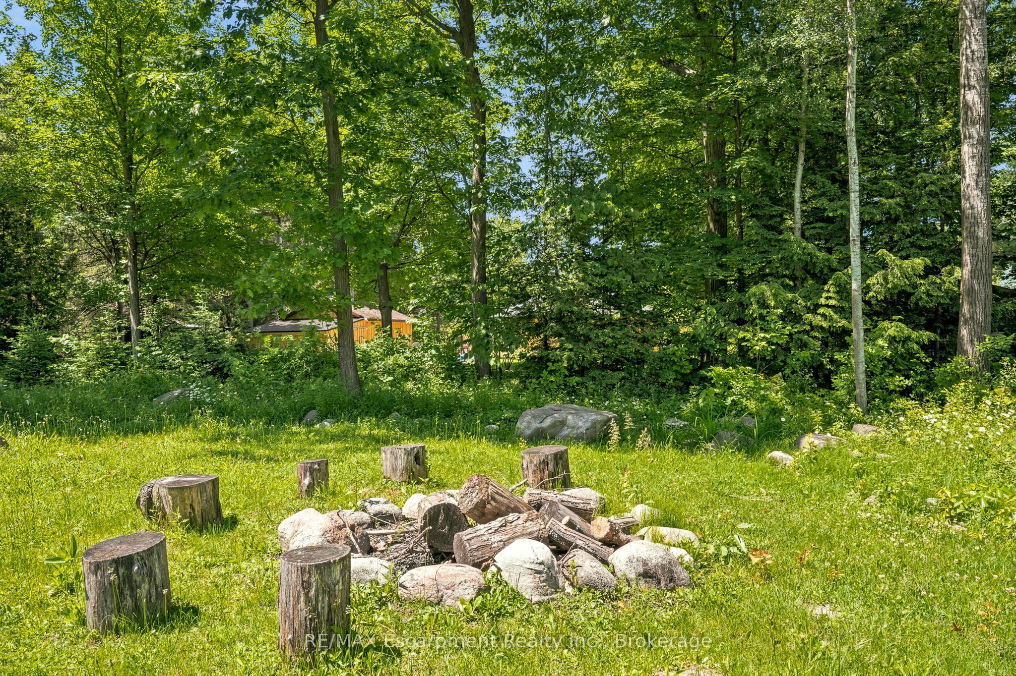 16 Hiawatha Road Property Photo 10