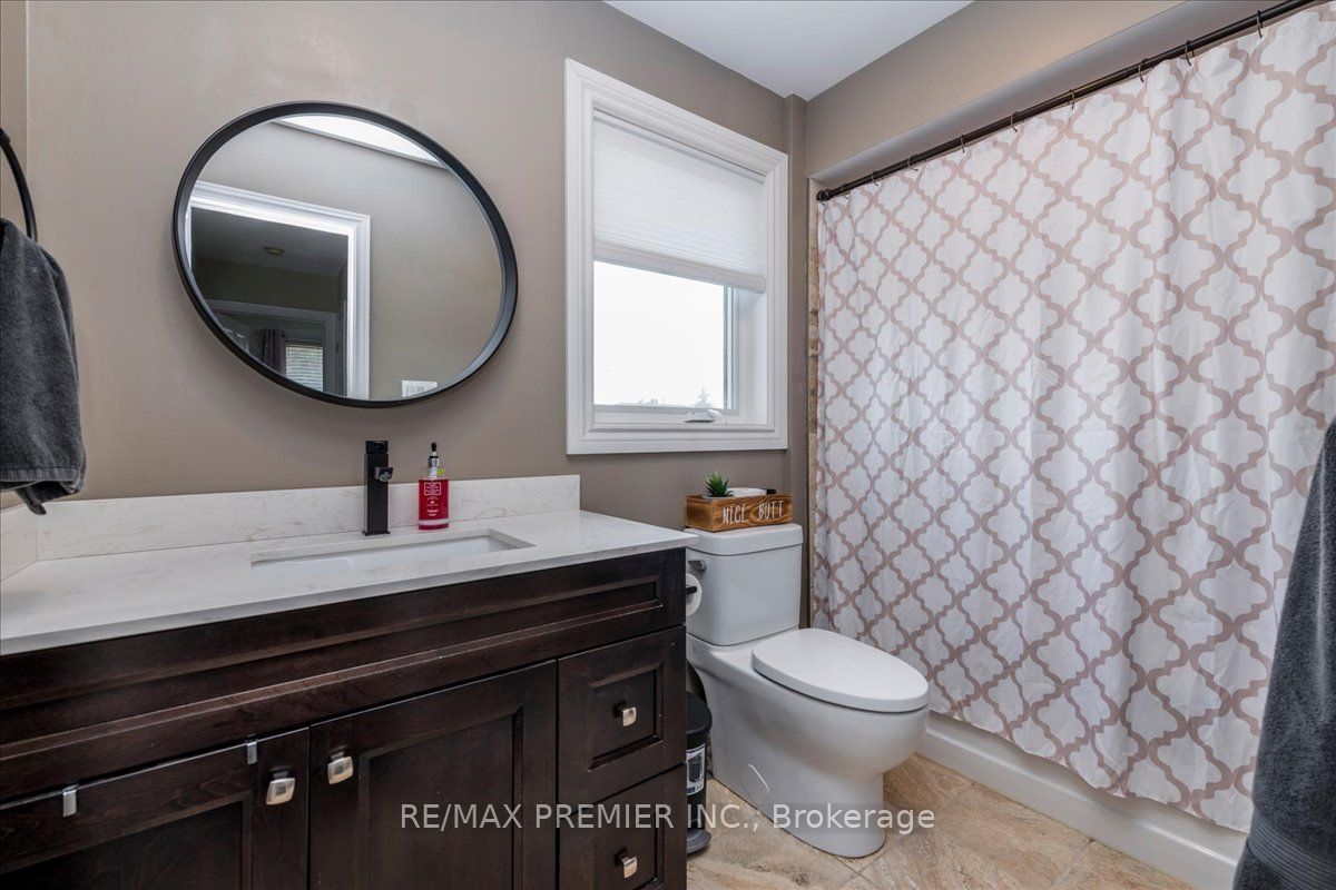 129 Chalmers Drive Property Photo 11