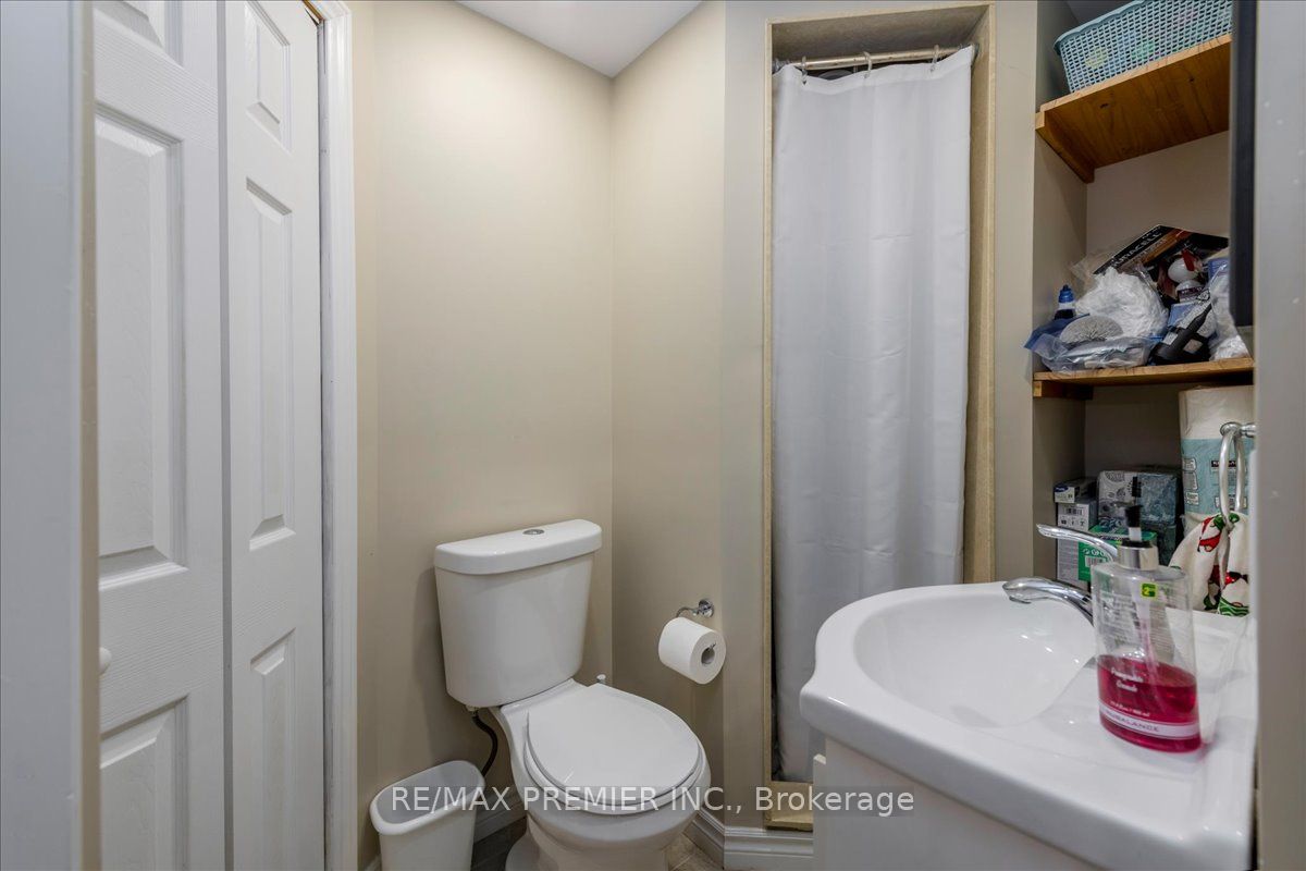 129 Chalmers Drive Property Photo 15