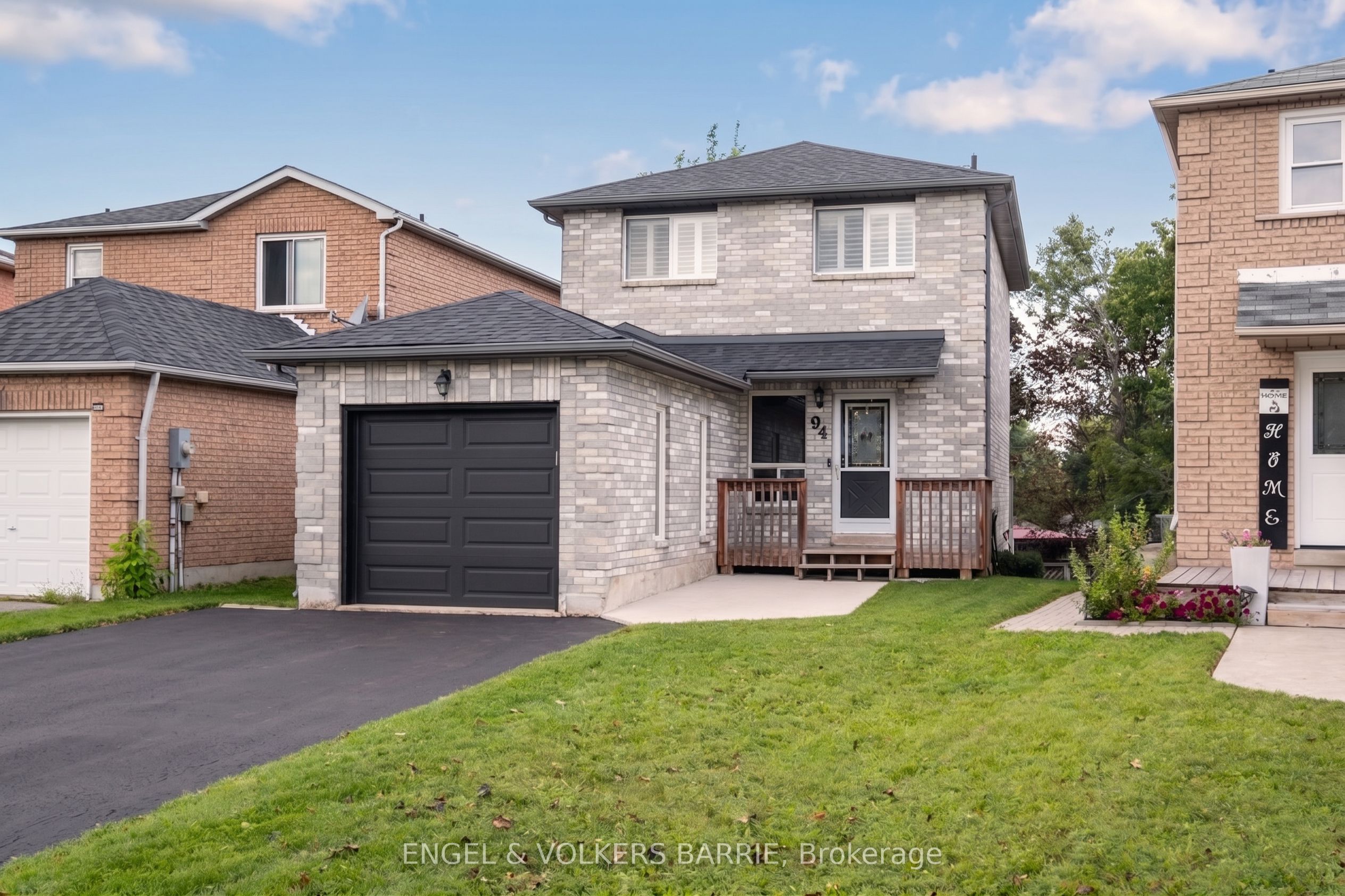 94 Ferguson Drive Property Photo 1
