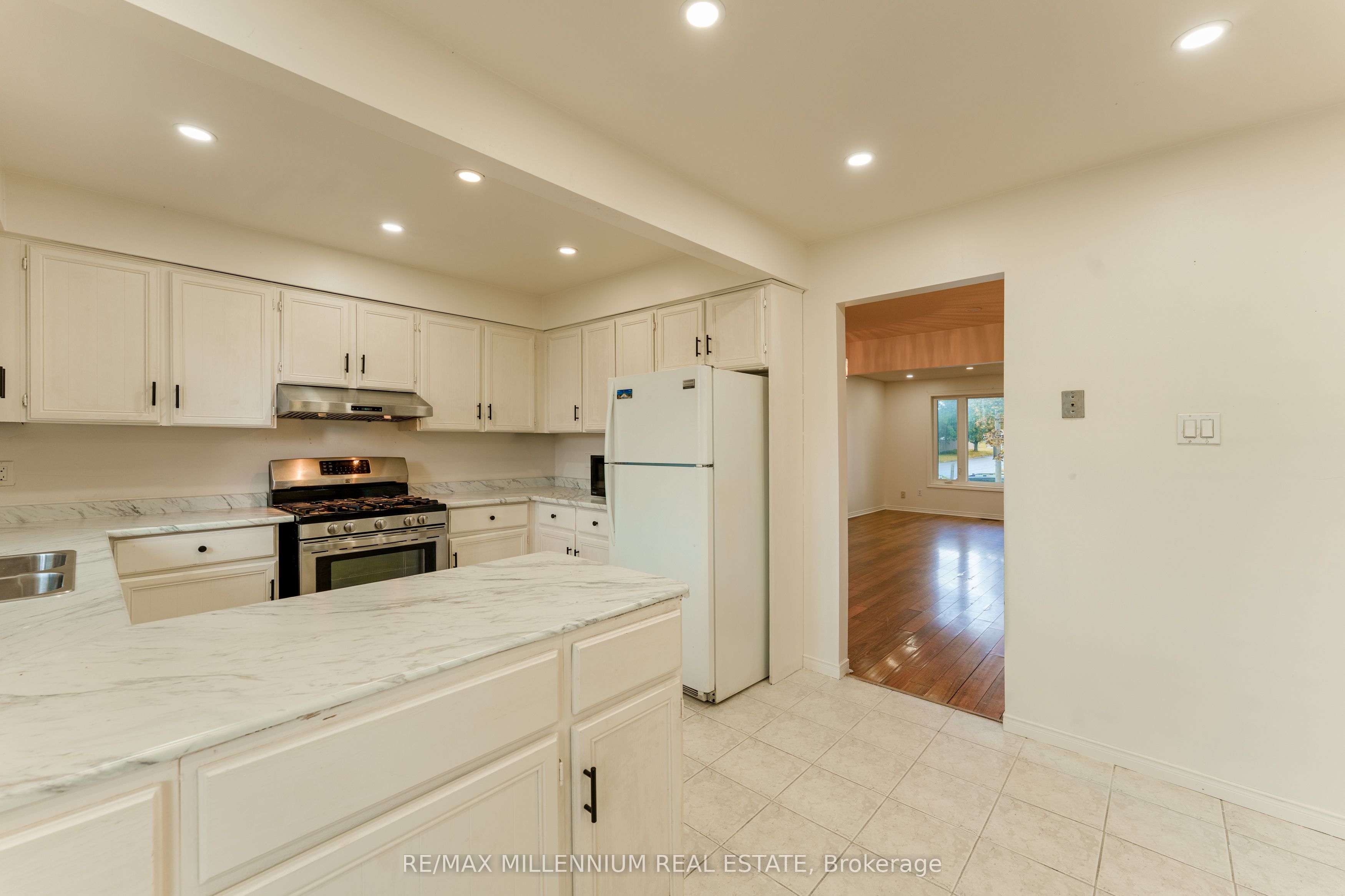 117 Rose Street Property Photo 8