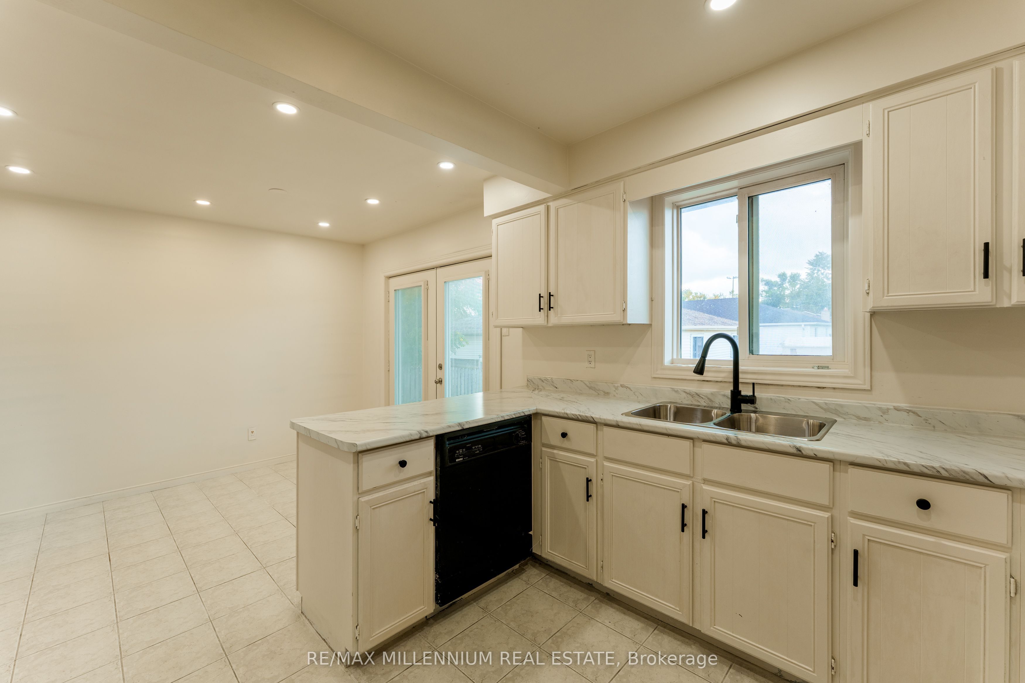 117 Rose Street Property Photo 11