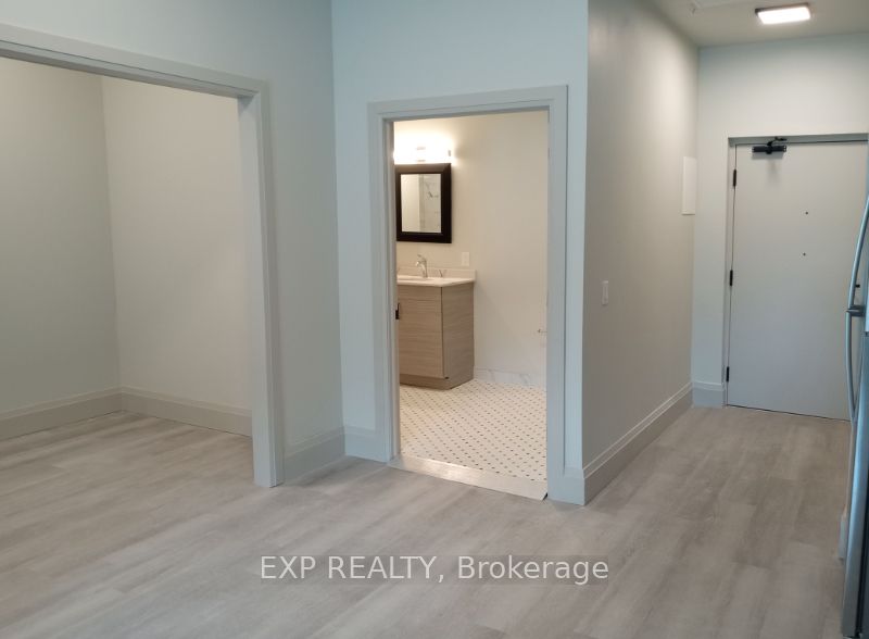 75 Barrie Road 113 Property Photo 10