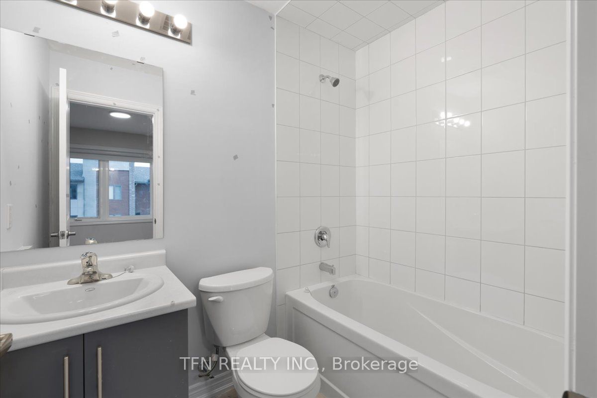 77 Winters Crescent N Property Photo 14