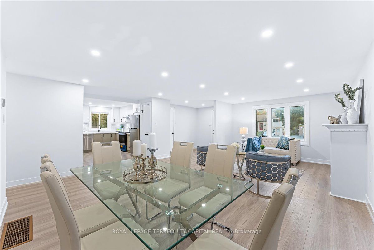 118 Shakespeare Crescent Upper Property Photo 13
